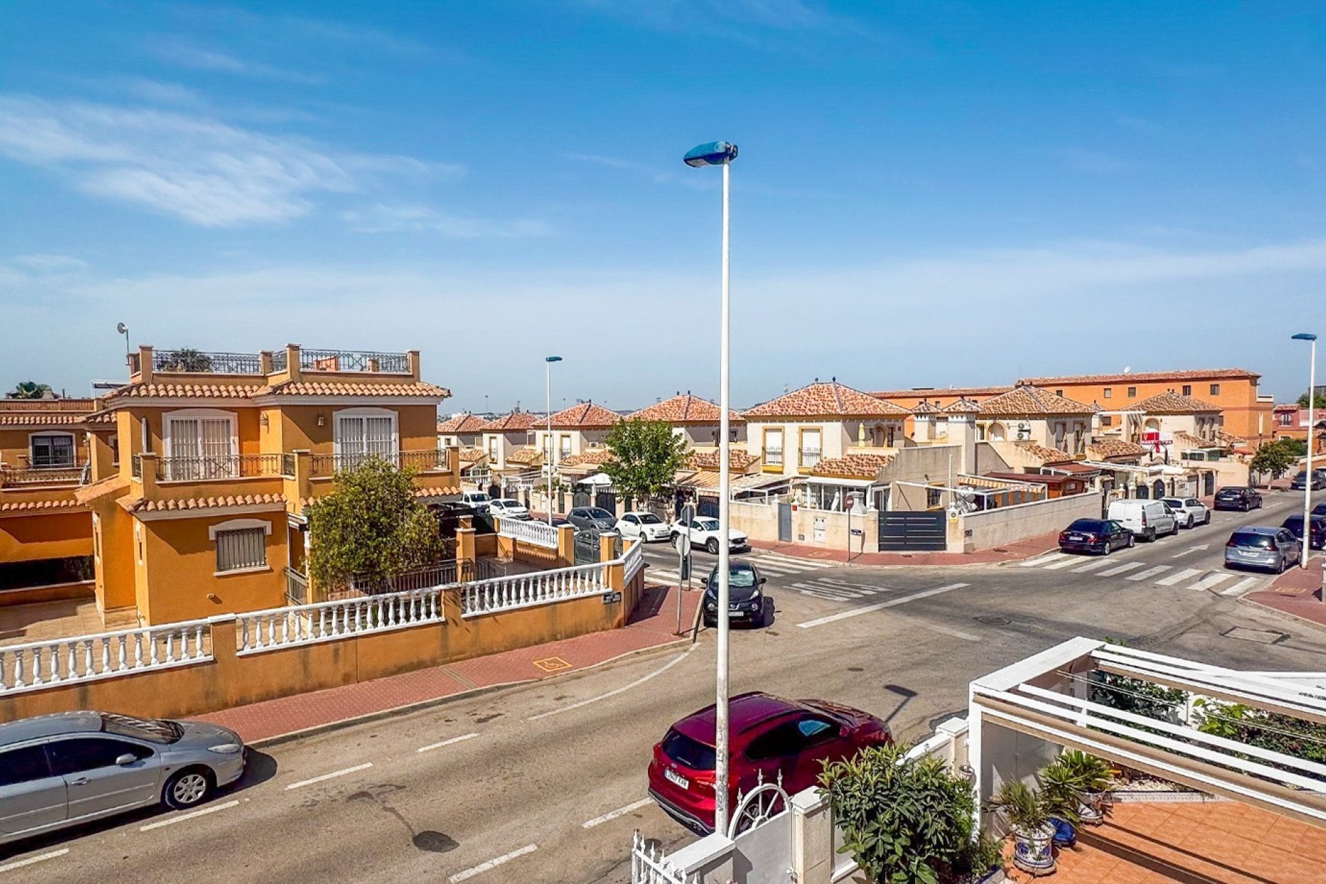 Használt Ingatlanok - Sorház -
Torrevieja - Costa Blanca
