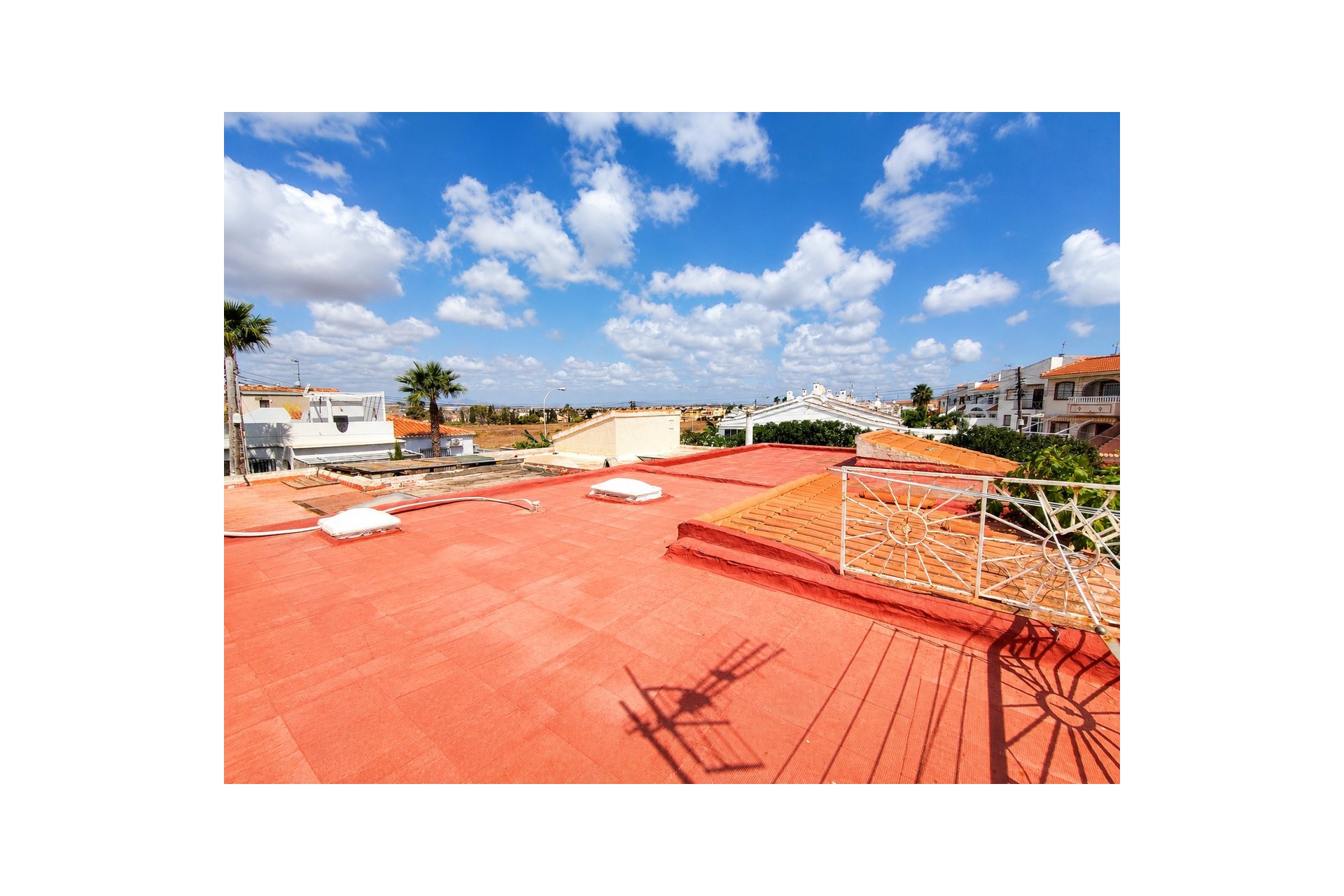 Használt Ingatlanok - Sorház -
Torrevieja - Costa Blanca