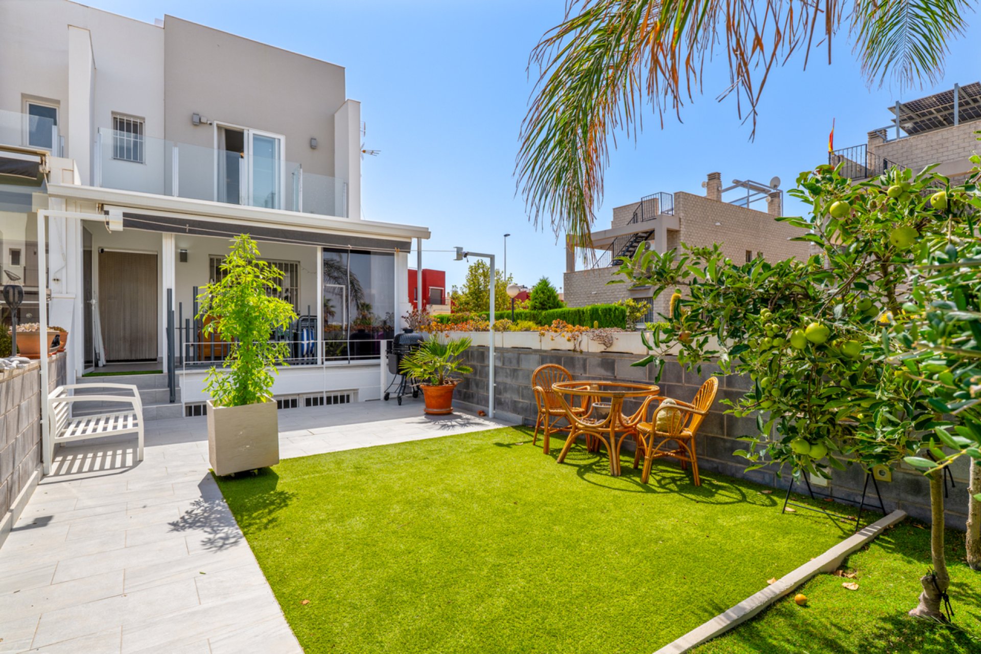 Használt Ingatlanok - Sorház -
Torrevieja - Costa Blanca
