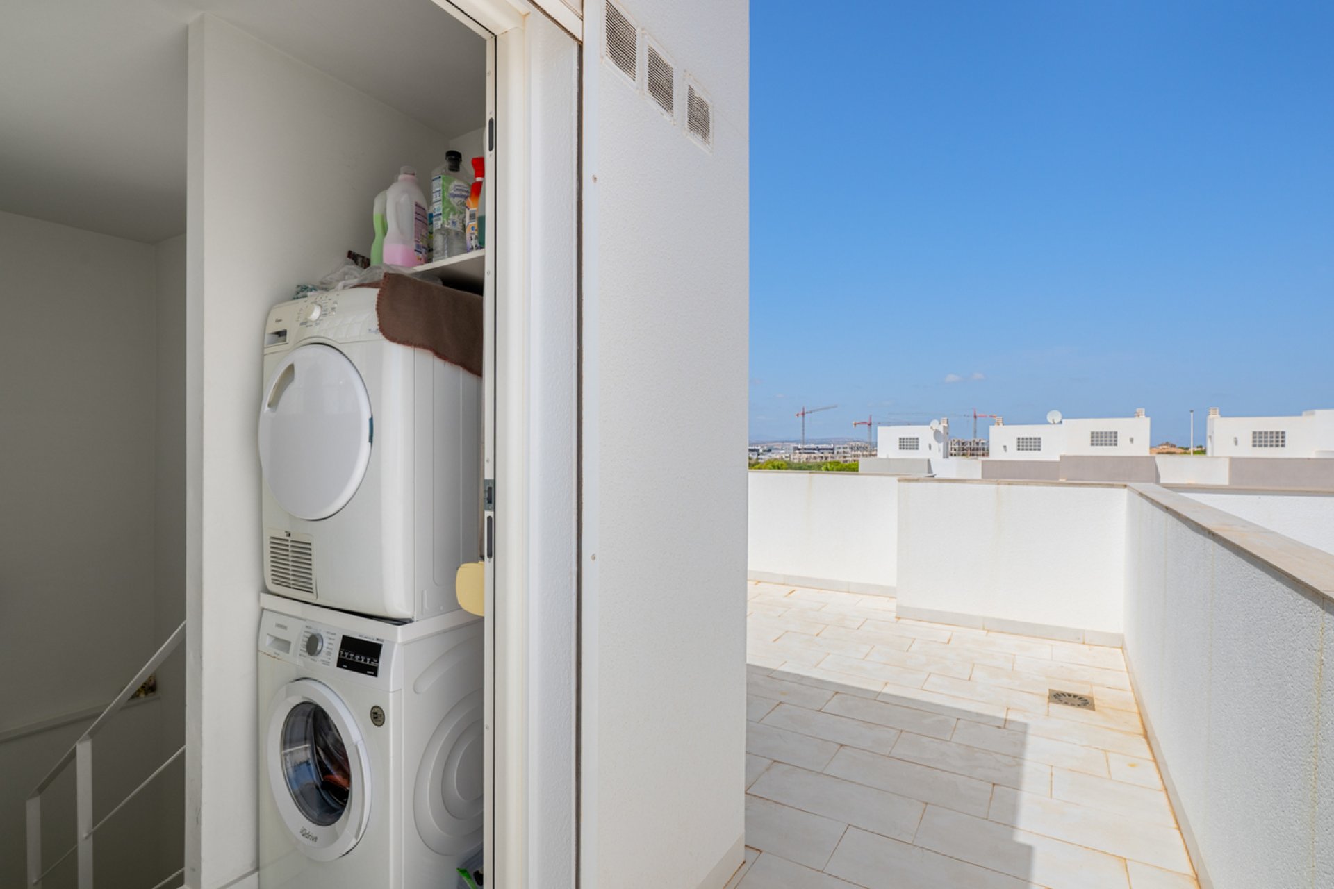 Használt Ingatlanok - Sorház -
Torrevieja - Costa Blanca