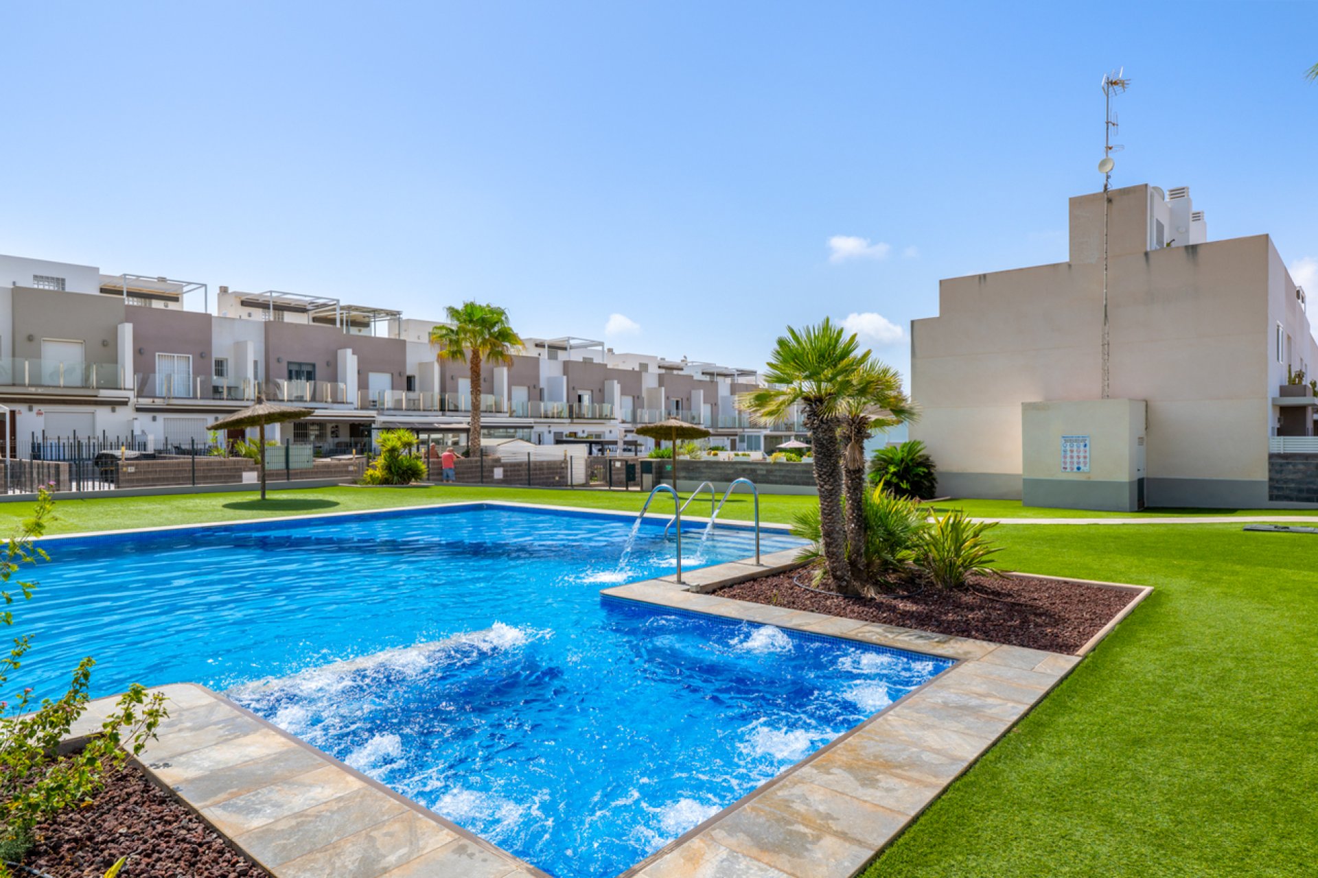 Használt Ingatlanok - Sorház -
Torrevieja - Costa Blanca