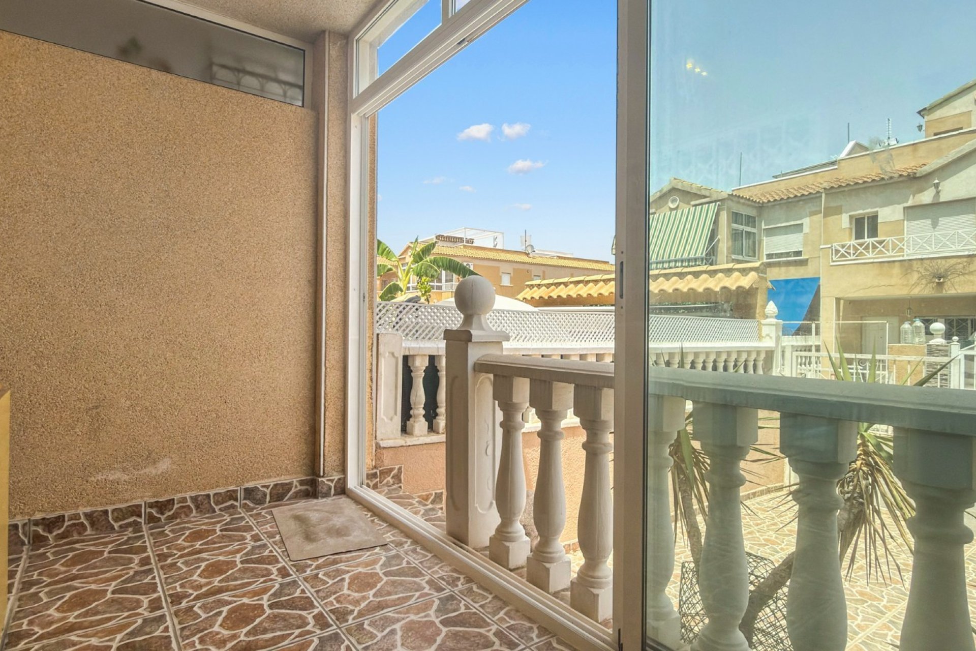 Használt Ingatlanok - Sorház -
Torrevieja - Costa Blanca