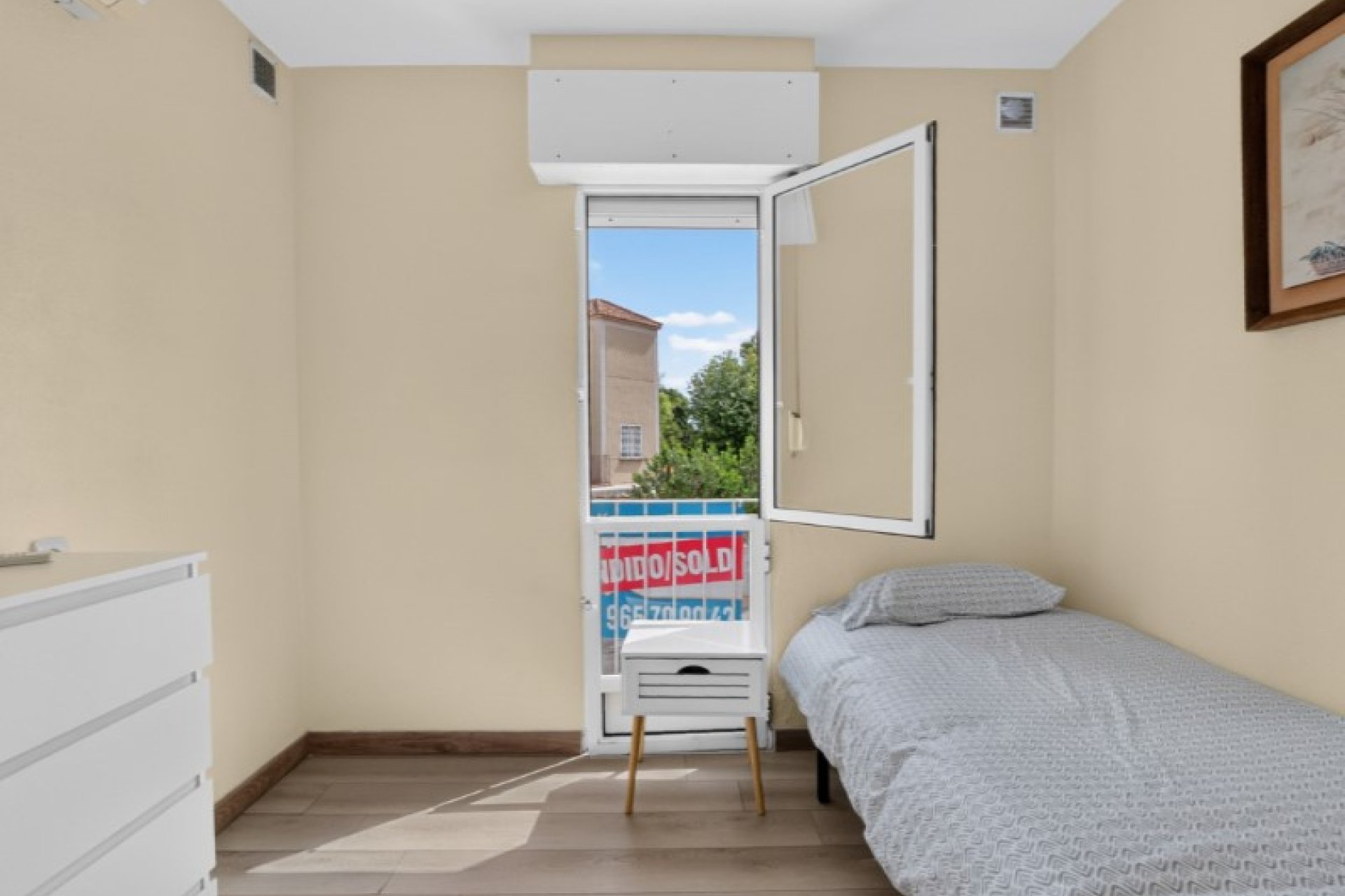 Használt Ingatlanok - Sorház -
Torrevieja - Costa Blanca