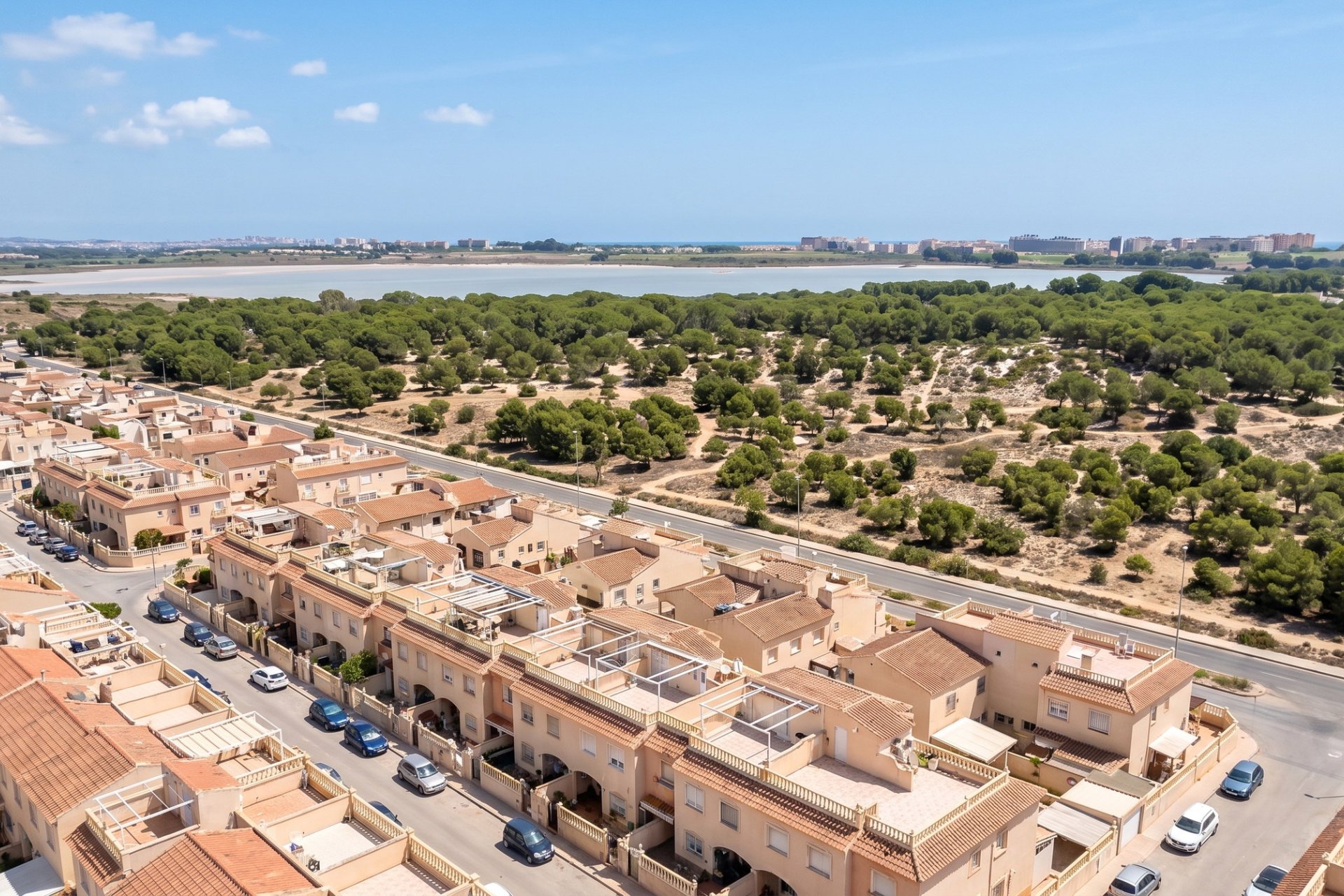 Használt Ingatlanok - Sorház -
Torrevieja - Costa Blanca