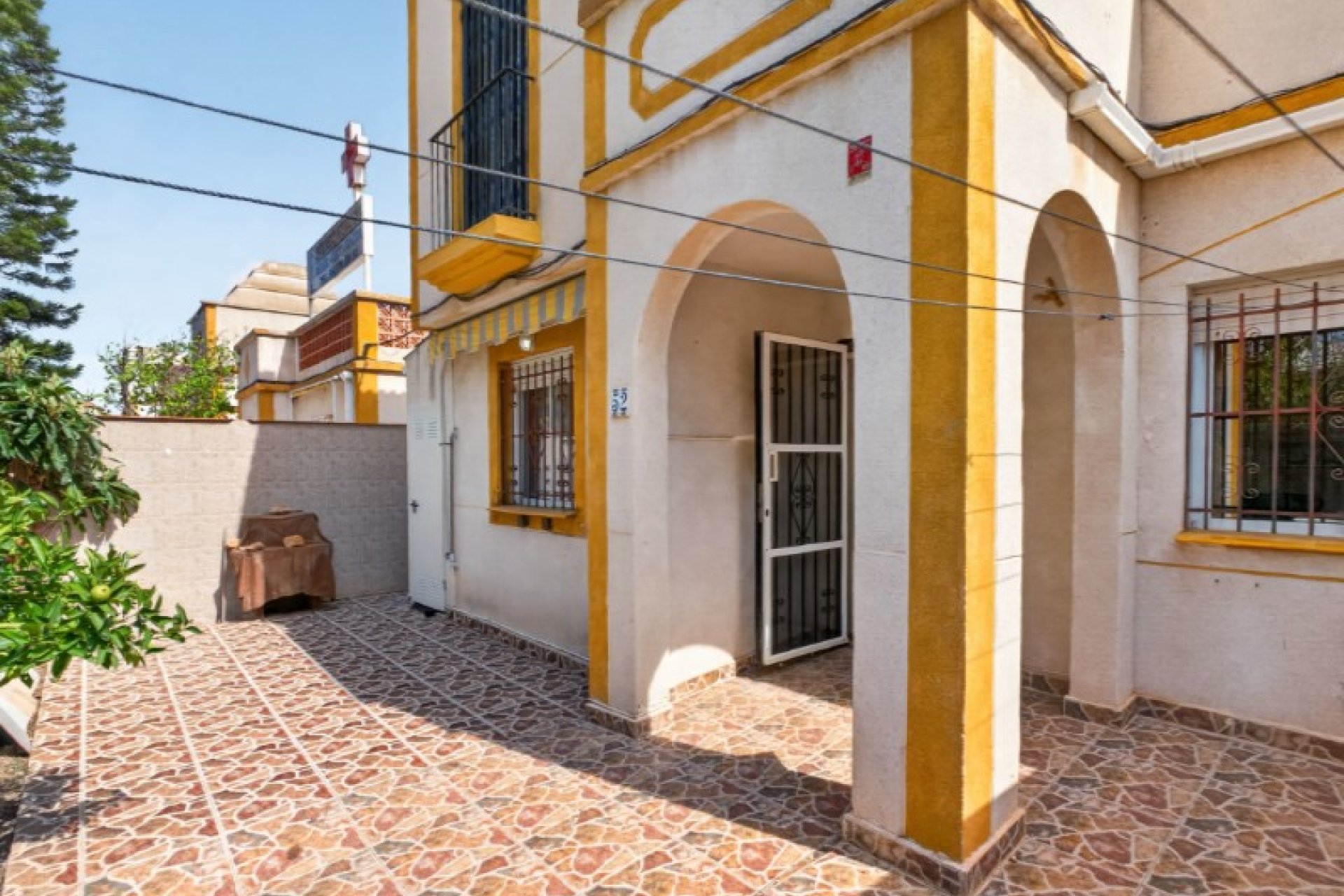 Használt Ingatlanok - Sorház -
Torrevieja - Costa Blanca