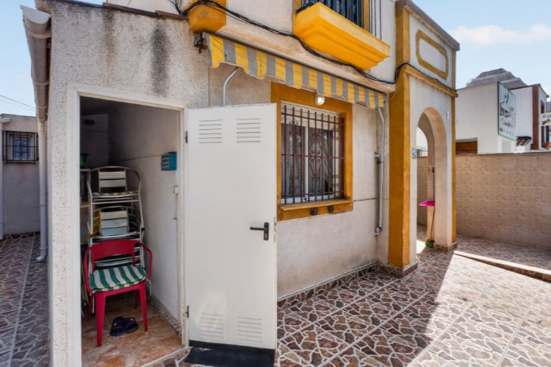 Használt Ingatlanok - Sorház -
Torrevieja - Costa Blanca