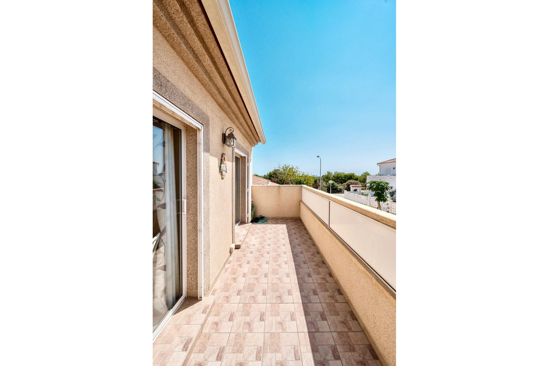 Használt Ingatlanok - Sorház -
Torrevieja - Costa Blanca