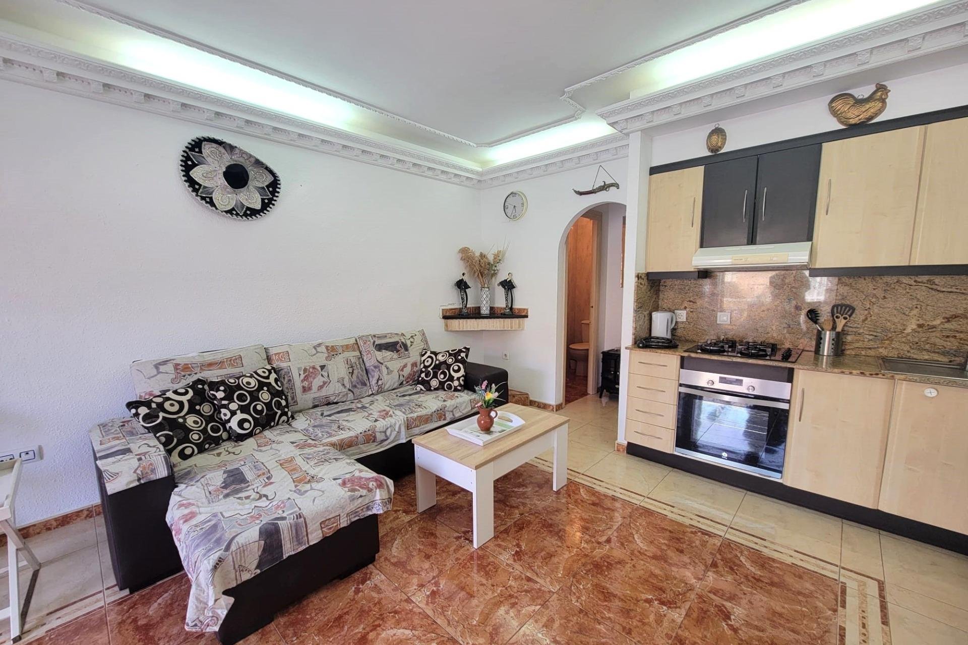 Használt Ingatlanok - Sorház -
Torrevieja - El Chaparral