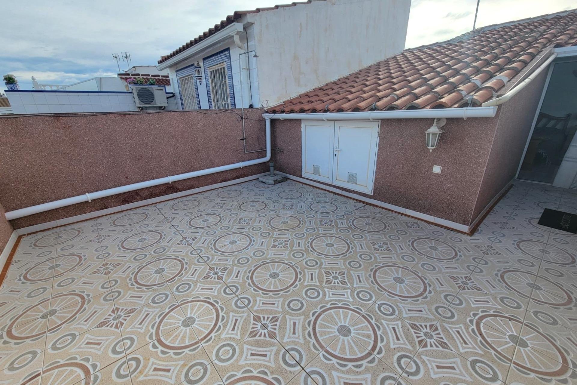 Használt Ingatlanok - Sorház -
Torrevieja - El Chaparral