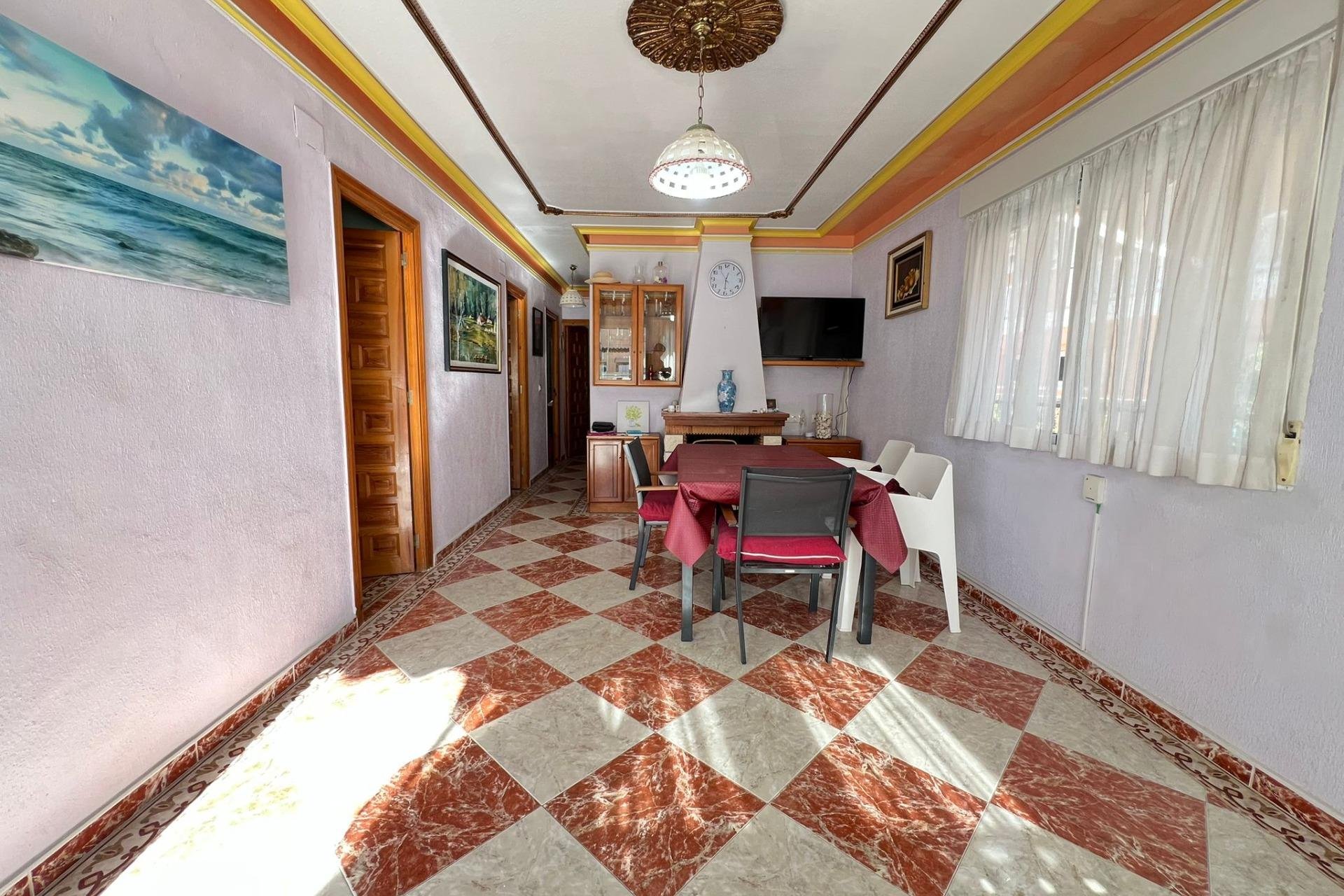 Használt Ingatlanok - Sorház -
Torrevieja - La Mata