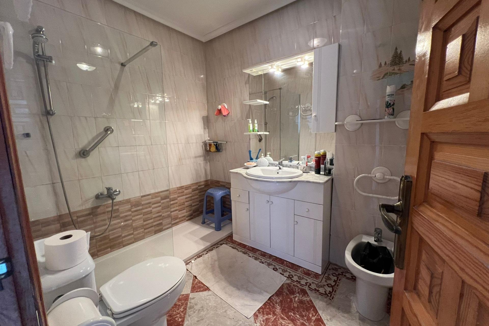 Használt Ingatlanok - Sorház -
Torrevieja - La Mata