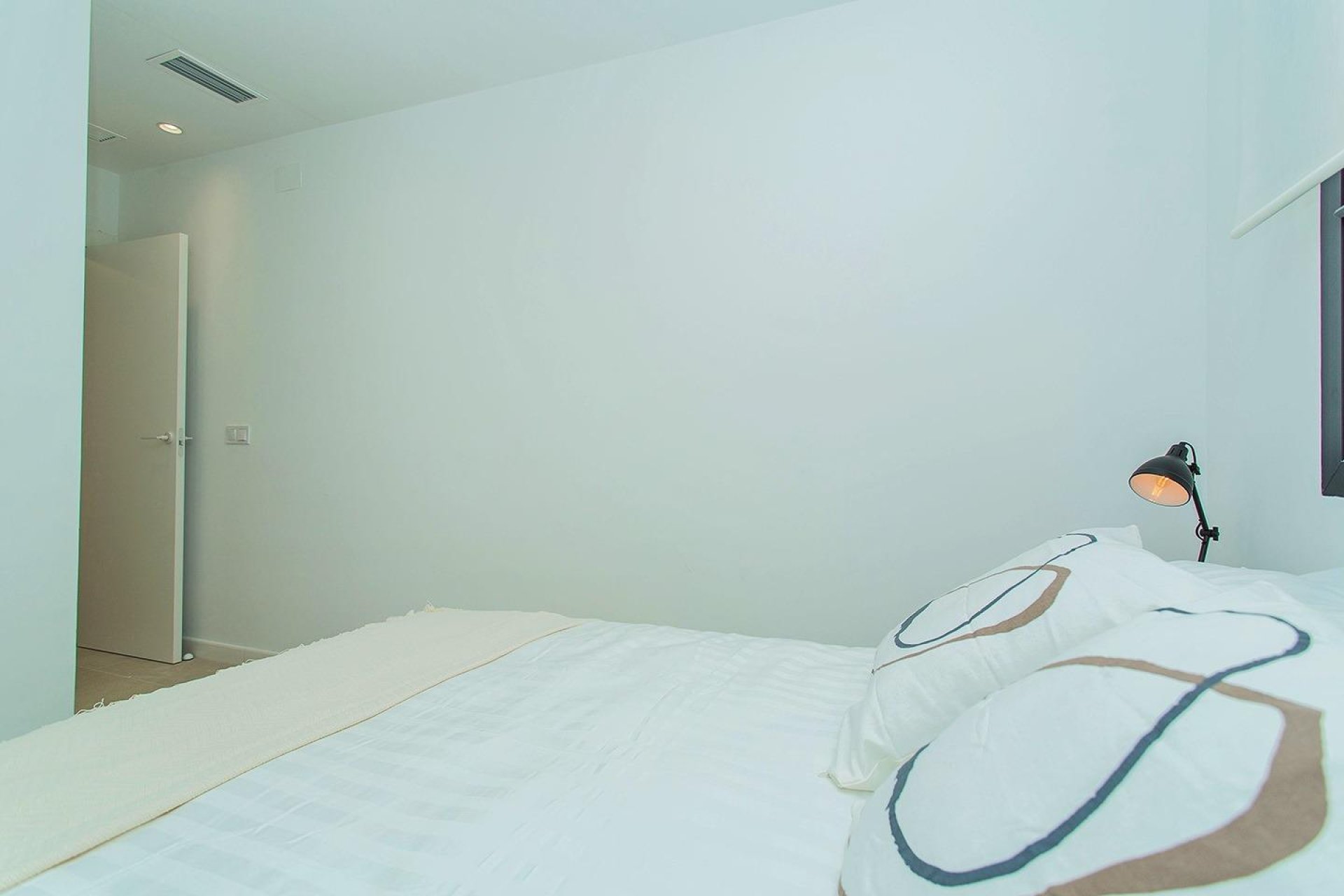 Használt Ingatlanok - Sorház -
Torrevieja - La Siesta