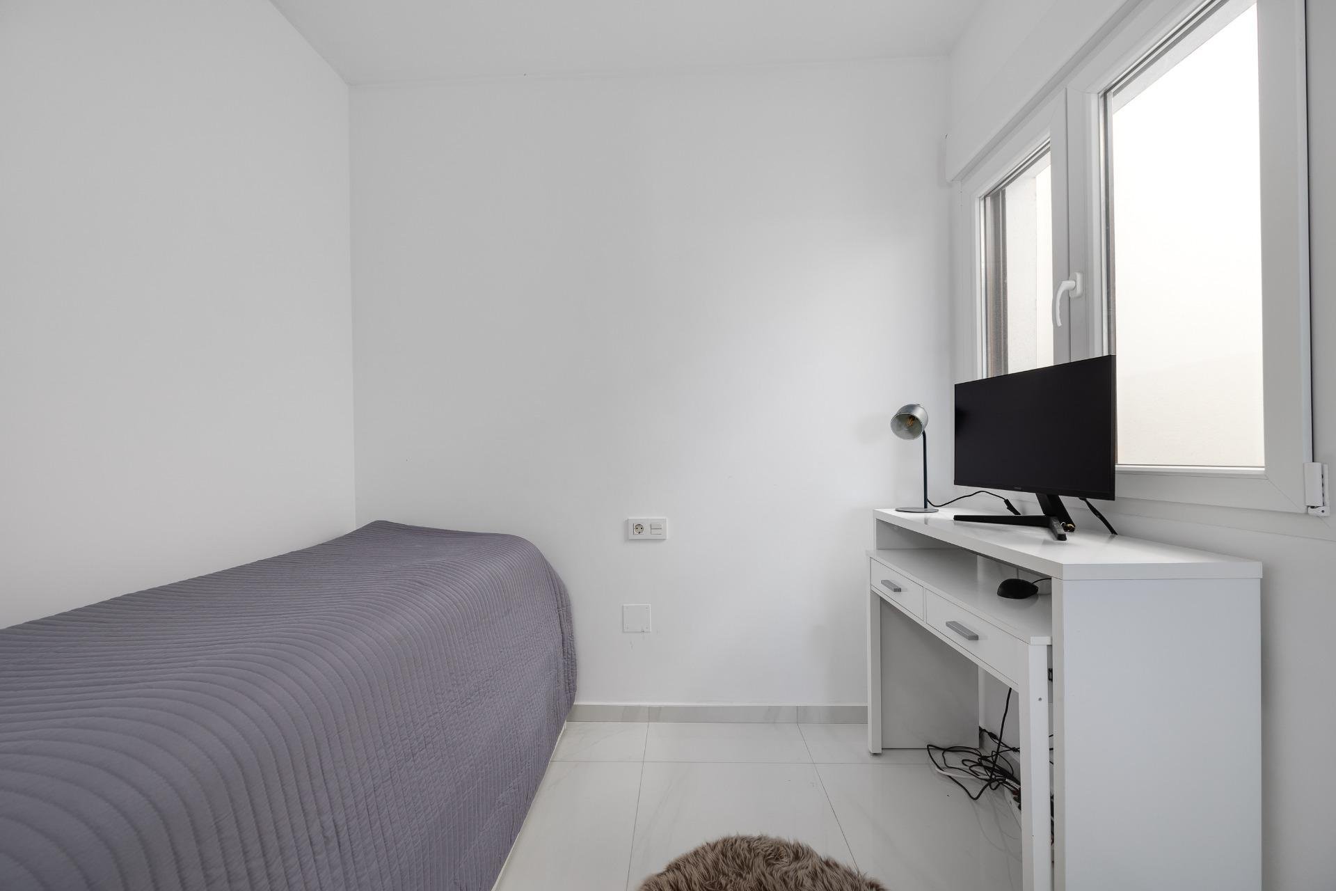 Használt Ingatlanok - Sorház -
Torrevieja - La Siesta