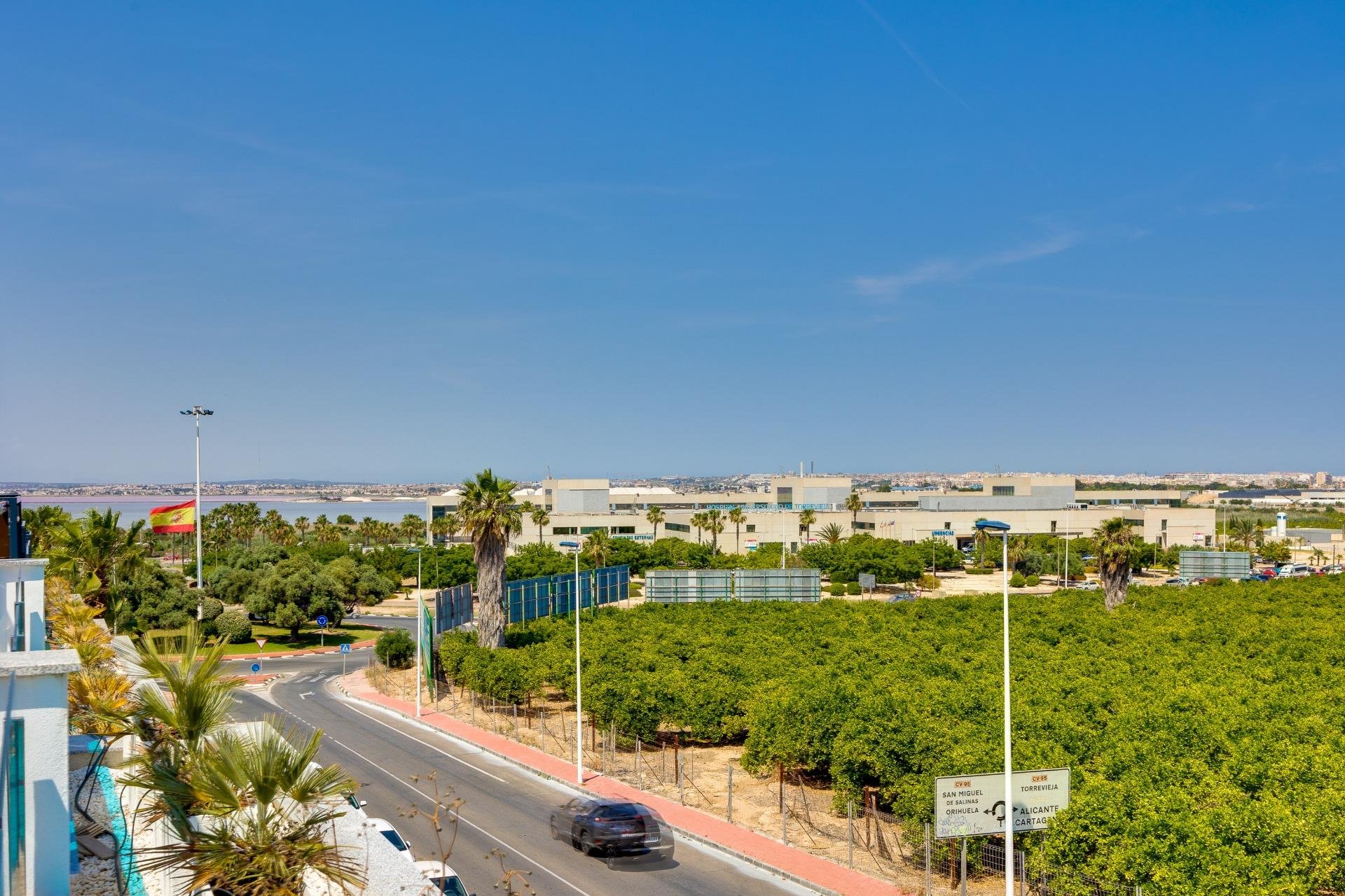 Használt Ingatlanok - Sorház -
Torrevieja - La Siesta