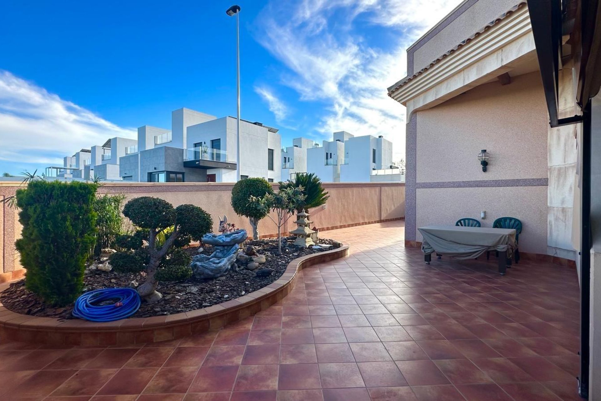 Használt Ingatlanok - Sorház -
Torrevieja - La Siesta