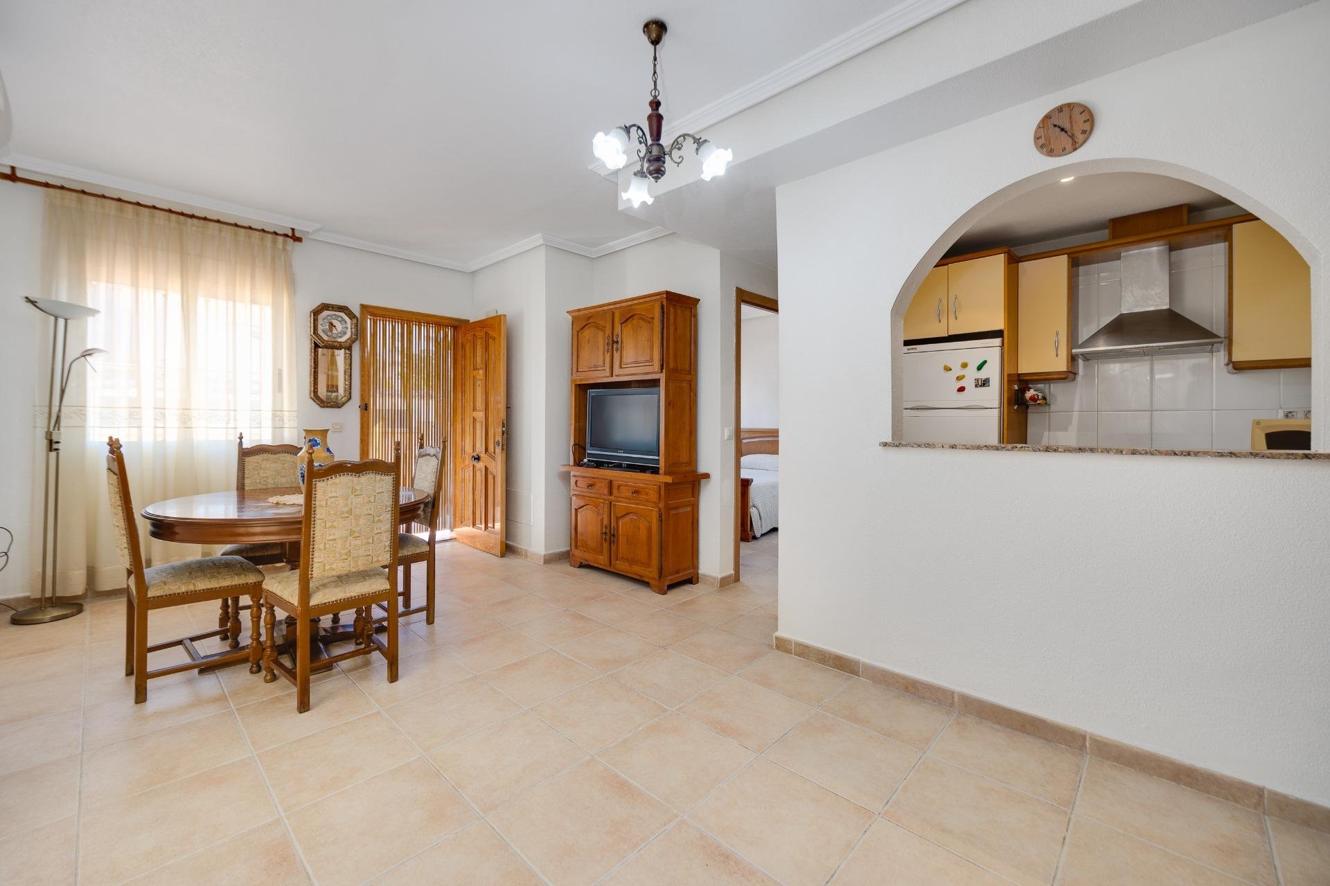 Használt Ingatlanok - Sorház -
Torrevieja - La Veleta