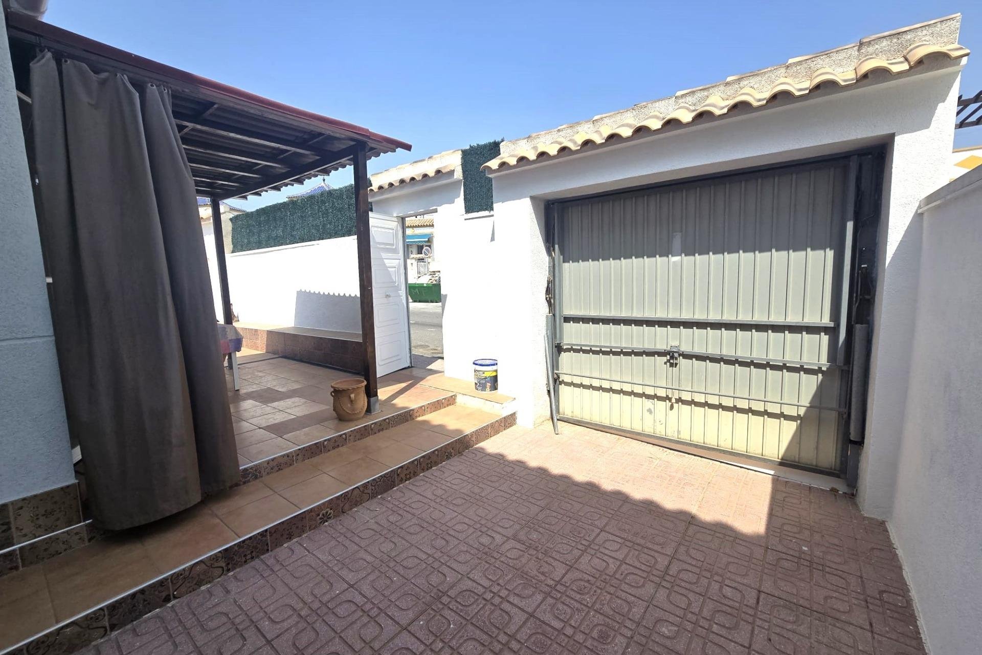 Használt Ingatlanok - Sorház -
Torrevieja - Los Altos