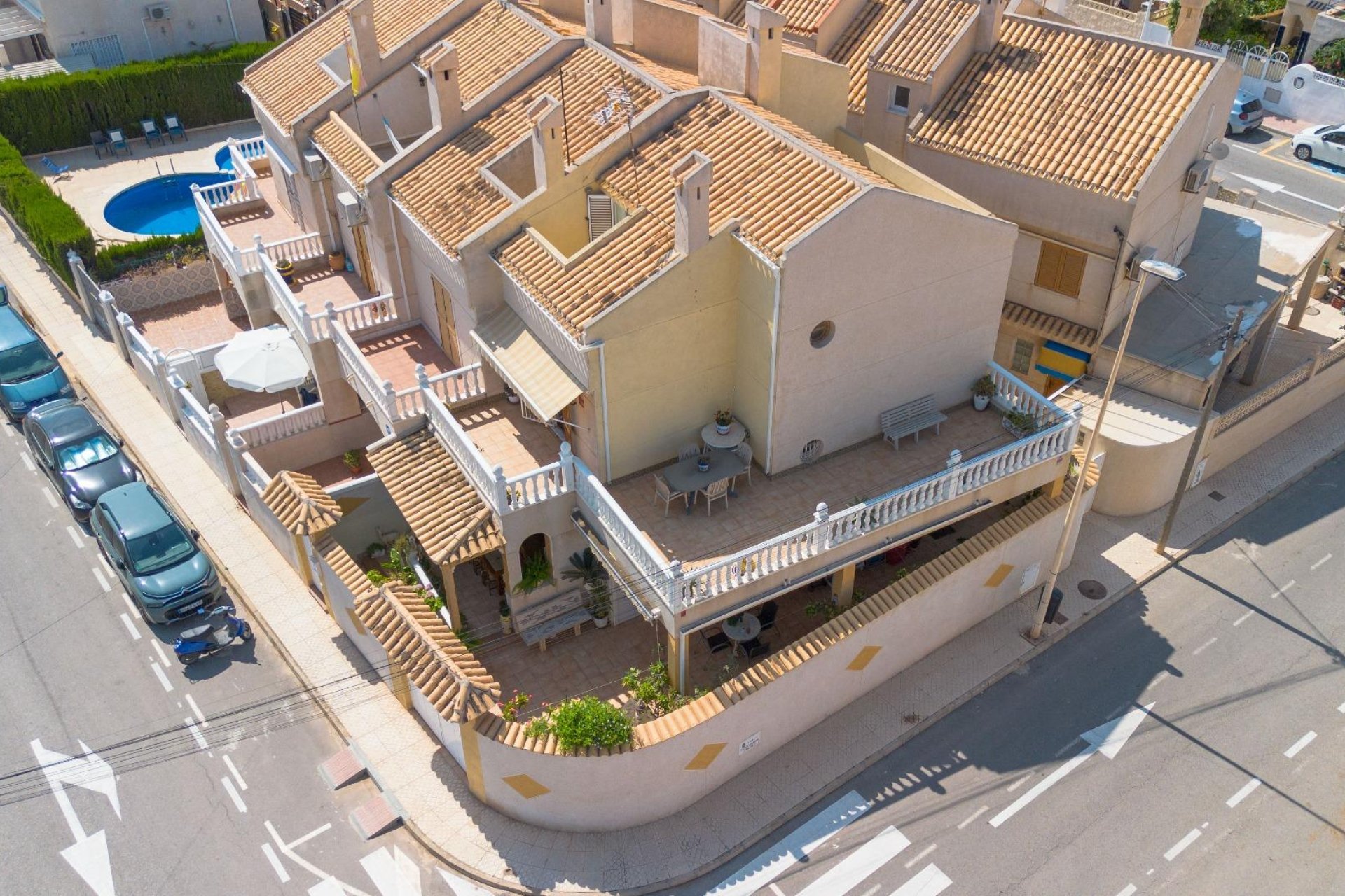 Használt Ingatlanok - Sorház -
Torrevieja - Los Frutales