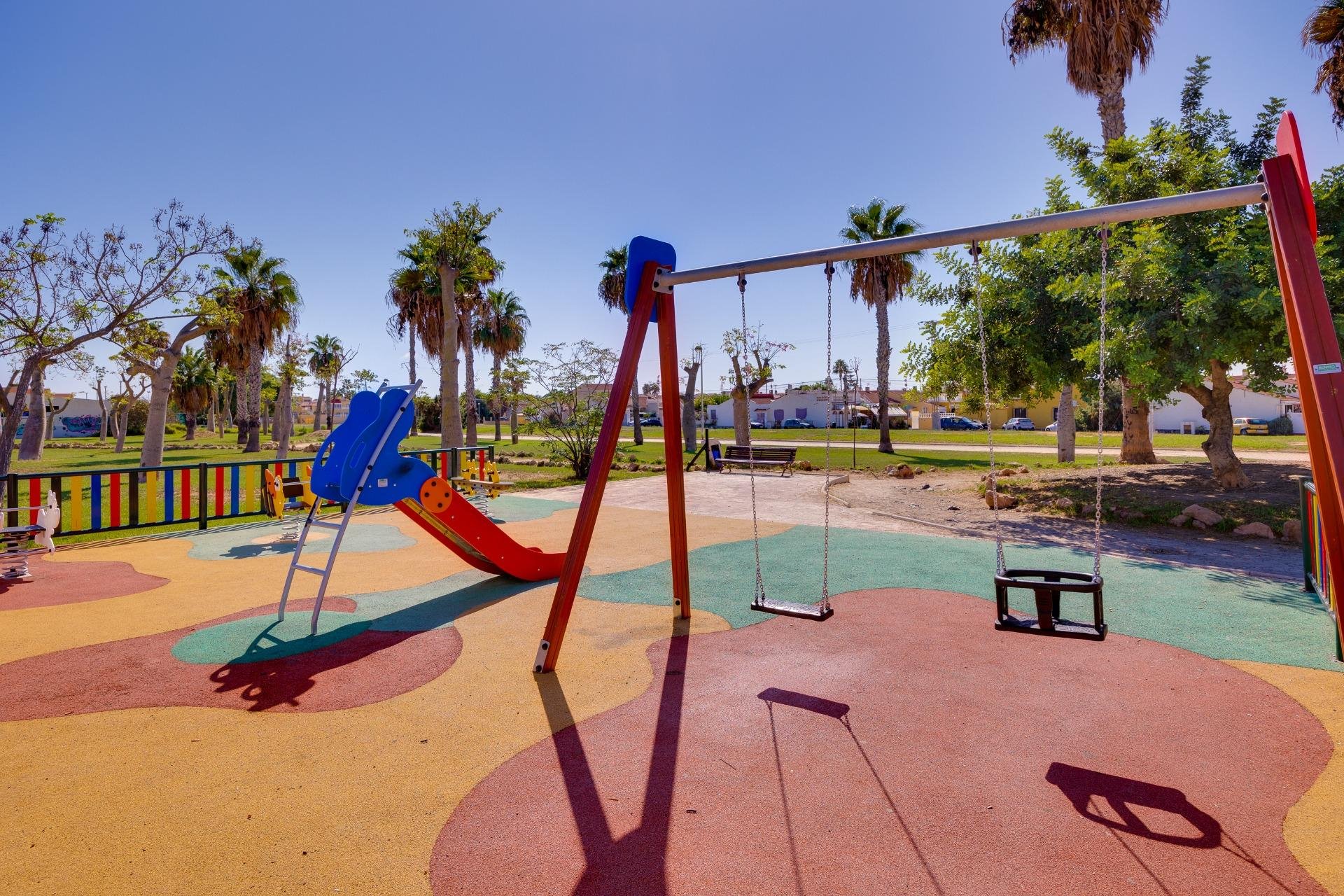 Használt Ingatlanok - Sorház -
Torrevieja - Paraje Natural