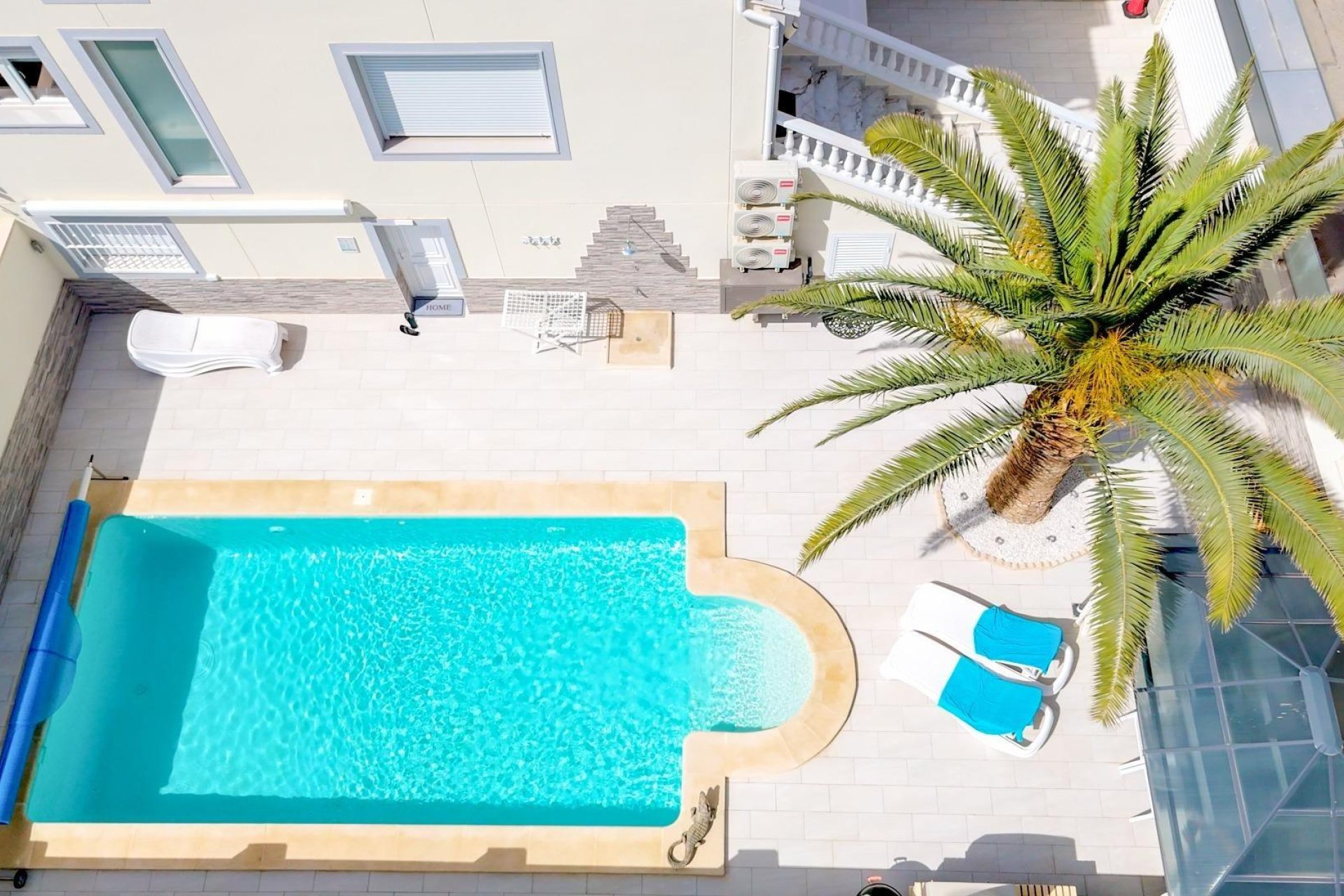 Használt Ingatlanok - Sorház -
Torrevieja - Punta Prima