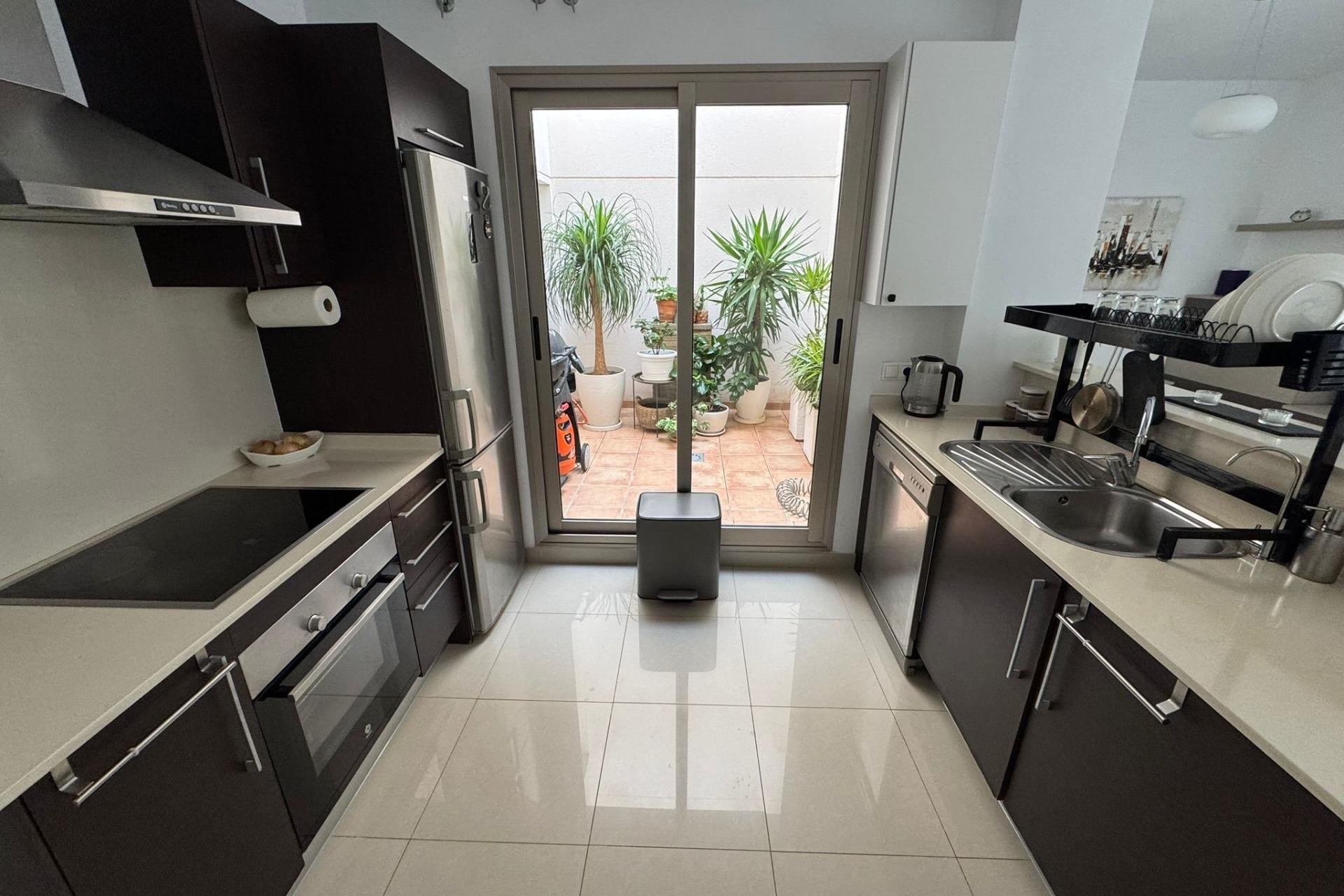 Használt Ingatlanok - Sorház -
Torrevieja - Punta Prima