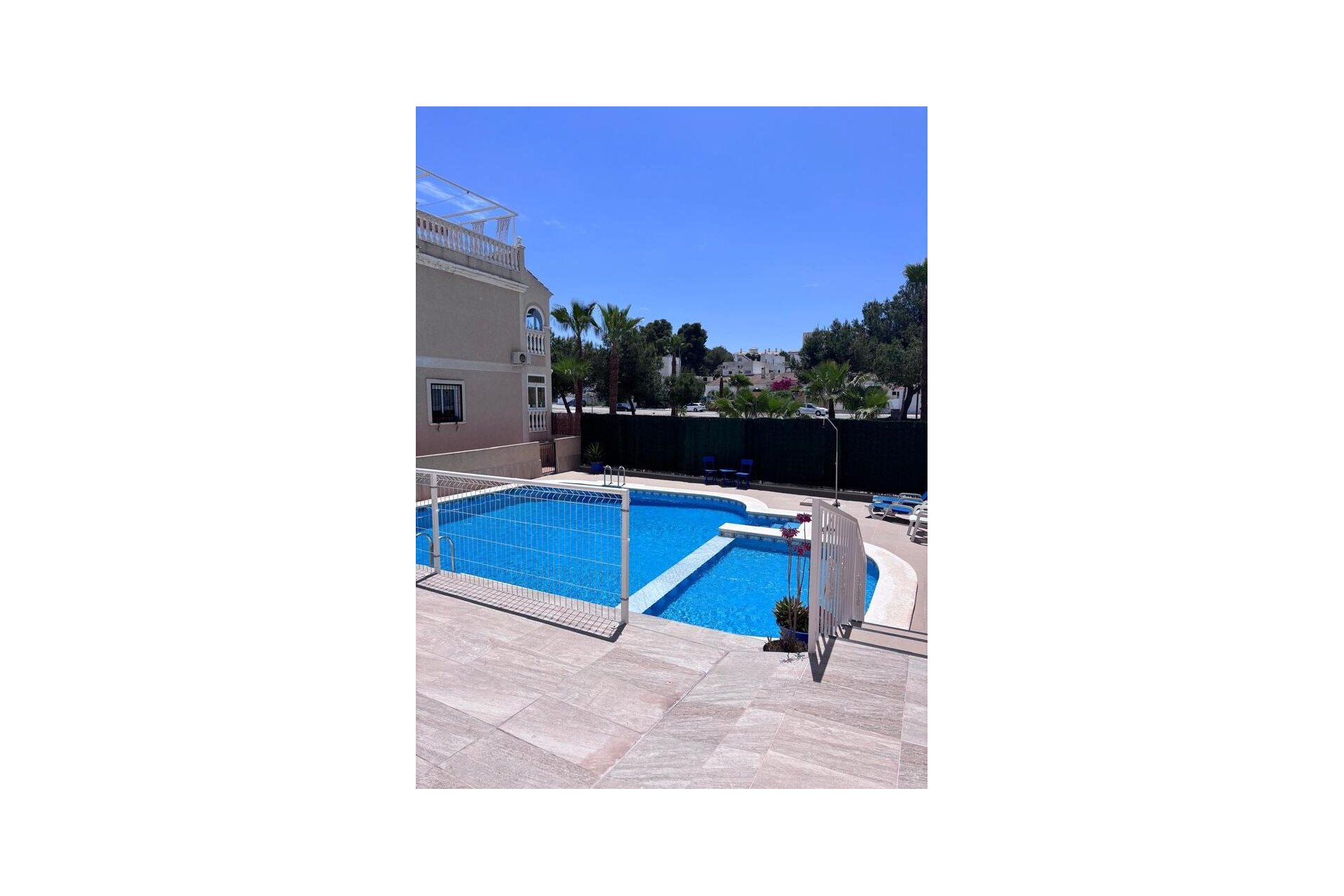 Használt Ingatlanok - Sorház -
Villamartin - Costa Blanca