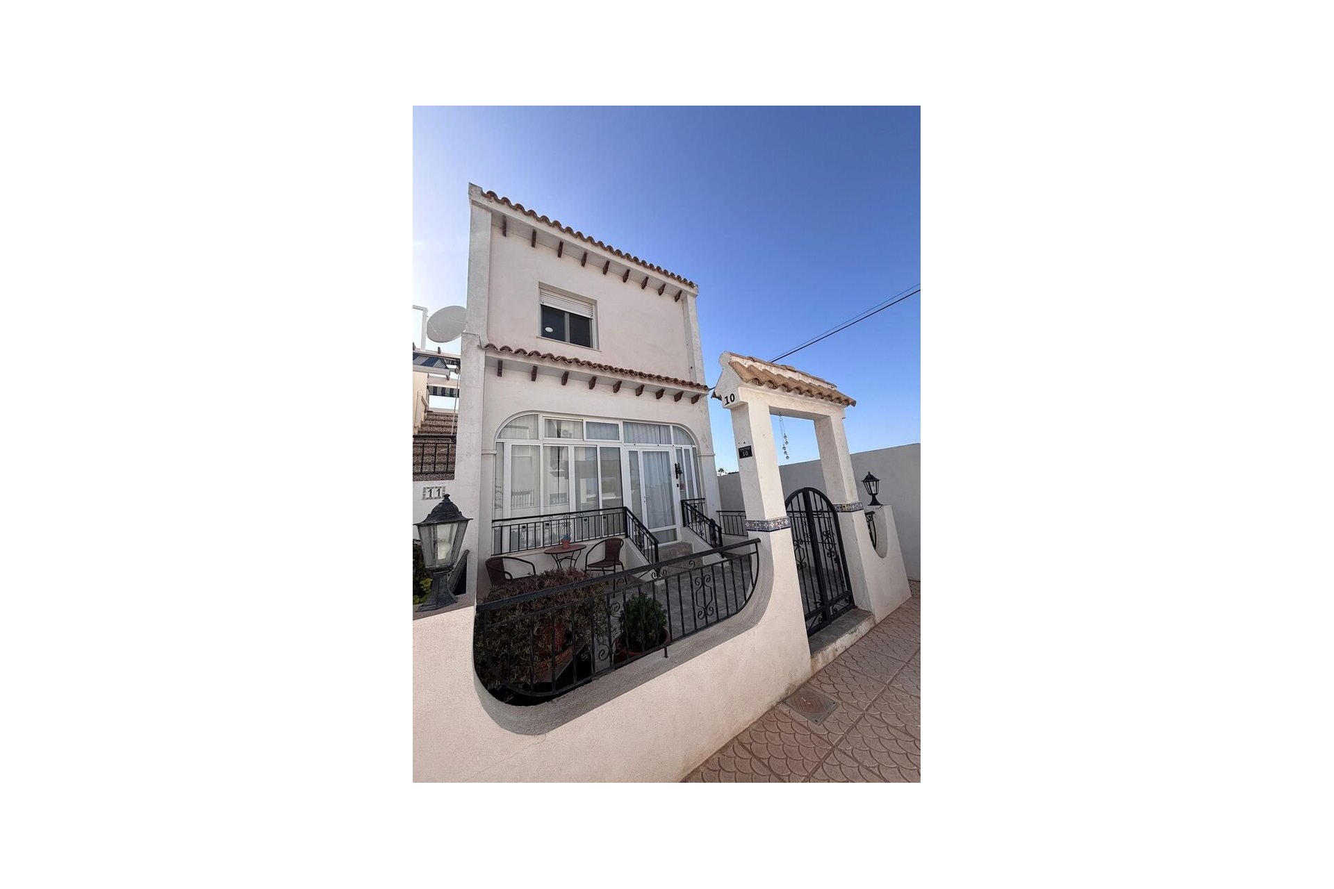Használt Ingatlanok - Sorház -
Villamartin - Costa Blanca