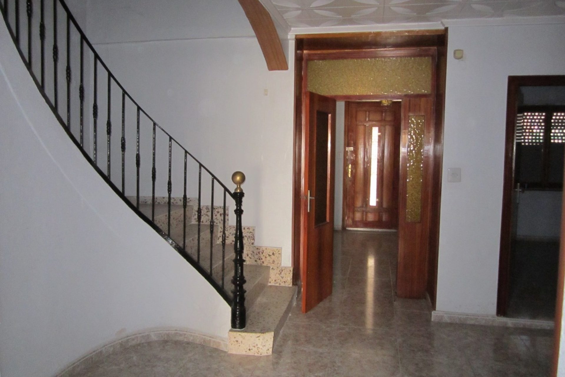 Használt Ingatlanok - Sorház -
Yecla - Inland