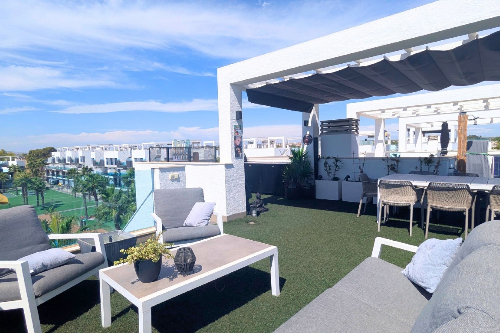 Használt Ingatlanok - Tetőtéri lakás -
El Raso - Costa Blanca