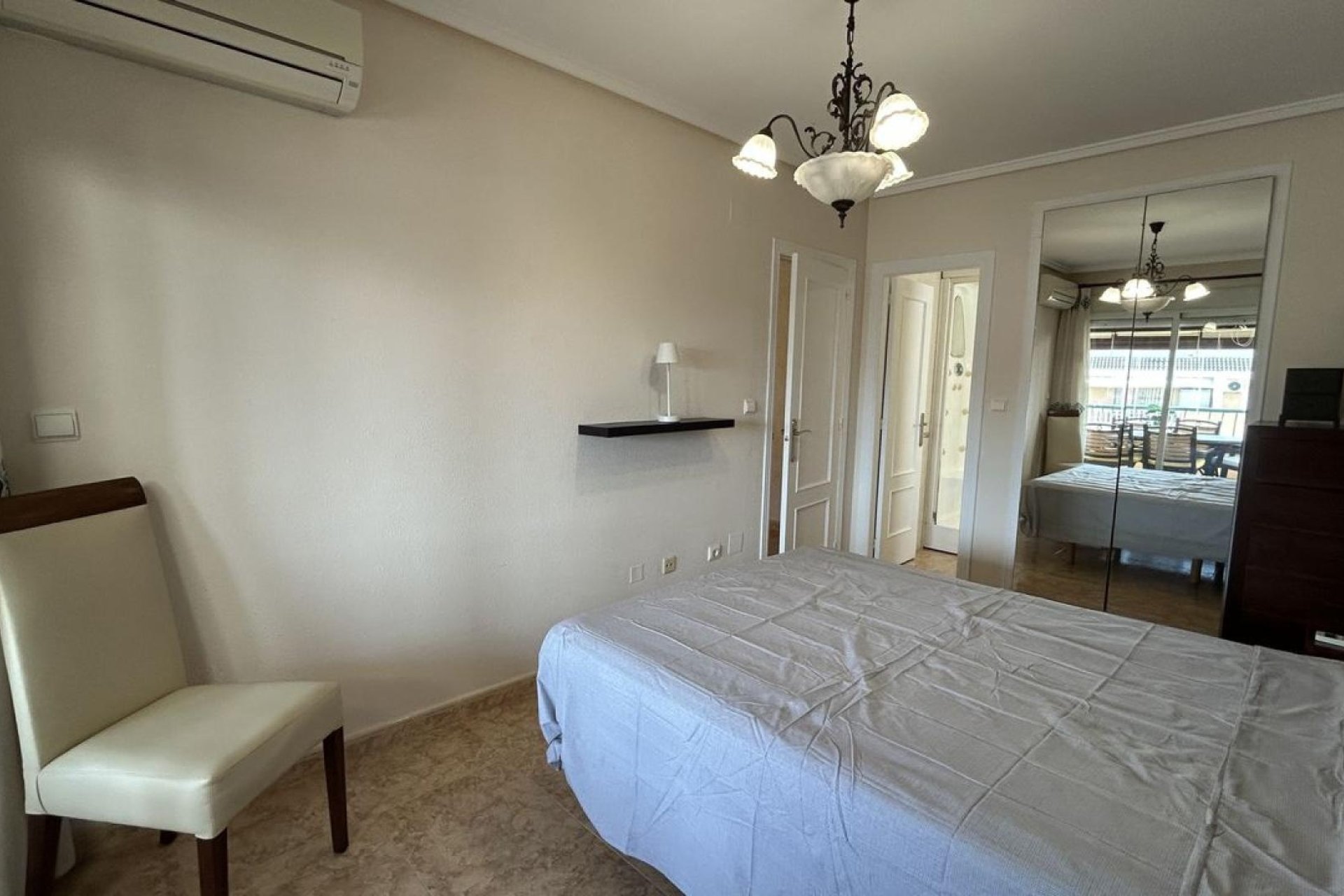 Használt Ingatlanok - Tetőtéri lakás -
La Mata - Costa Blanca