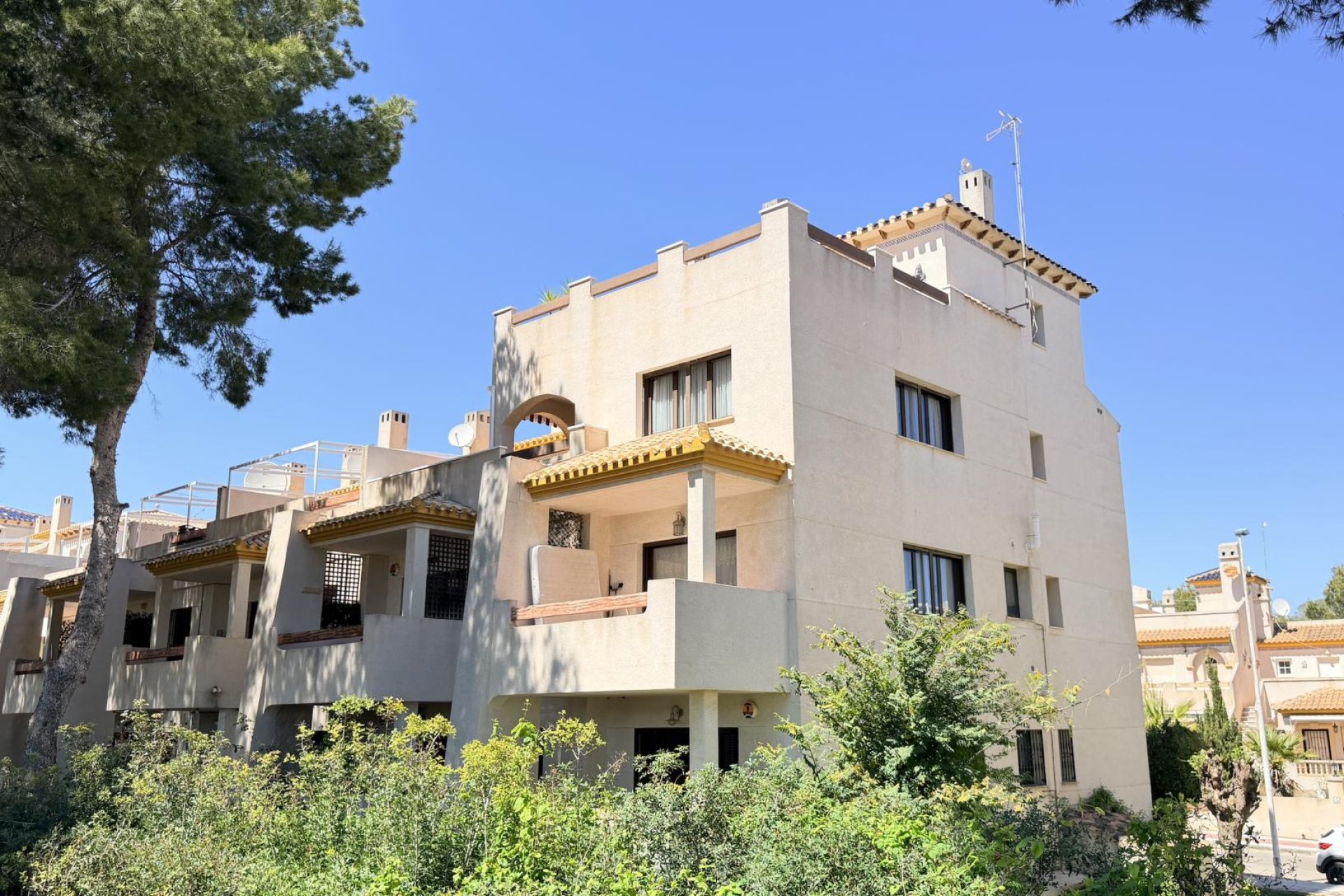 Használt Ingatlanok - Tetőtéri lakás -
Las Ramblas Golf - Inland