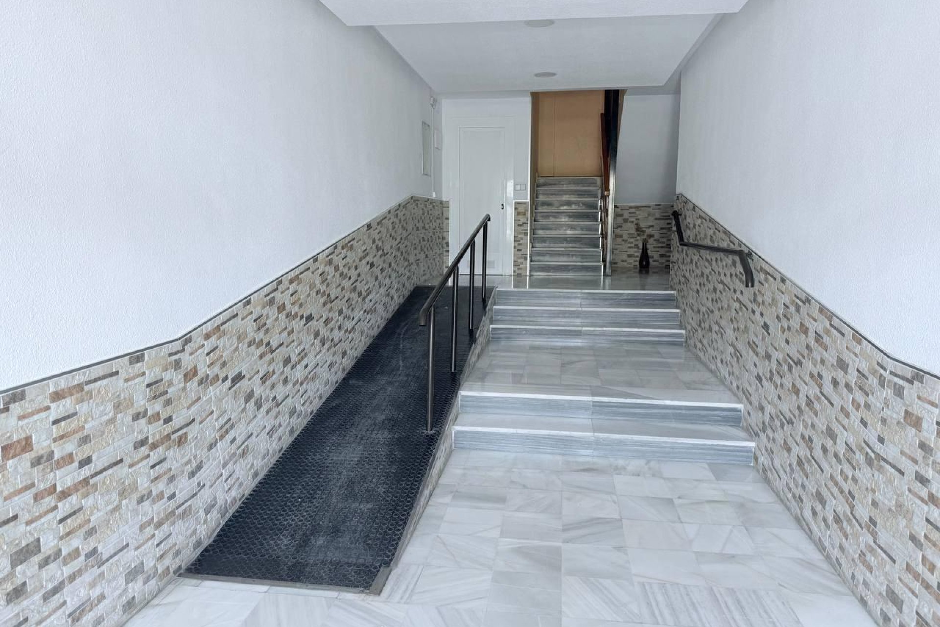 Használt Ingatlanok - Tetőtéri lakás -
Torrevieja - Acequion