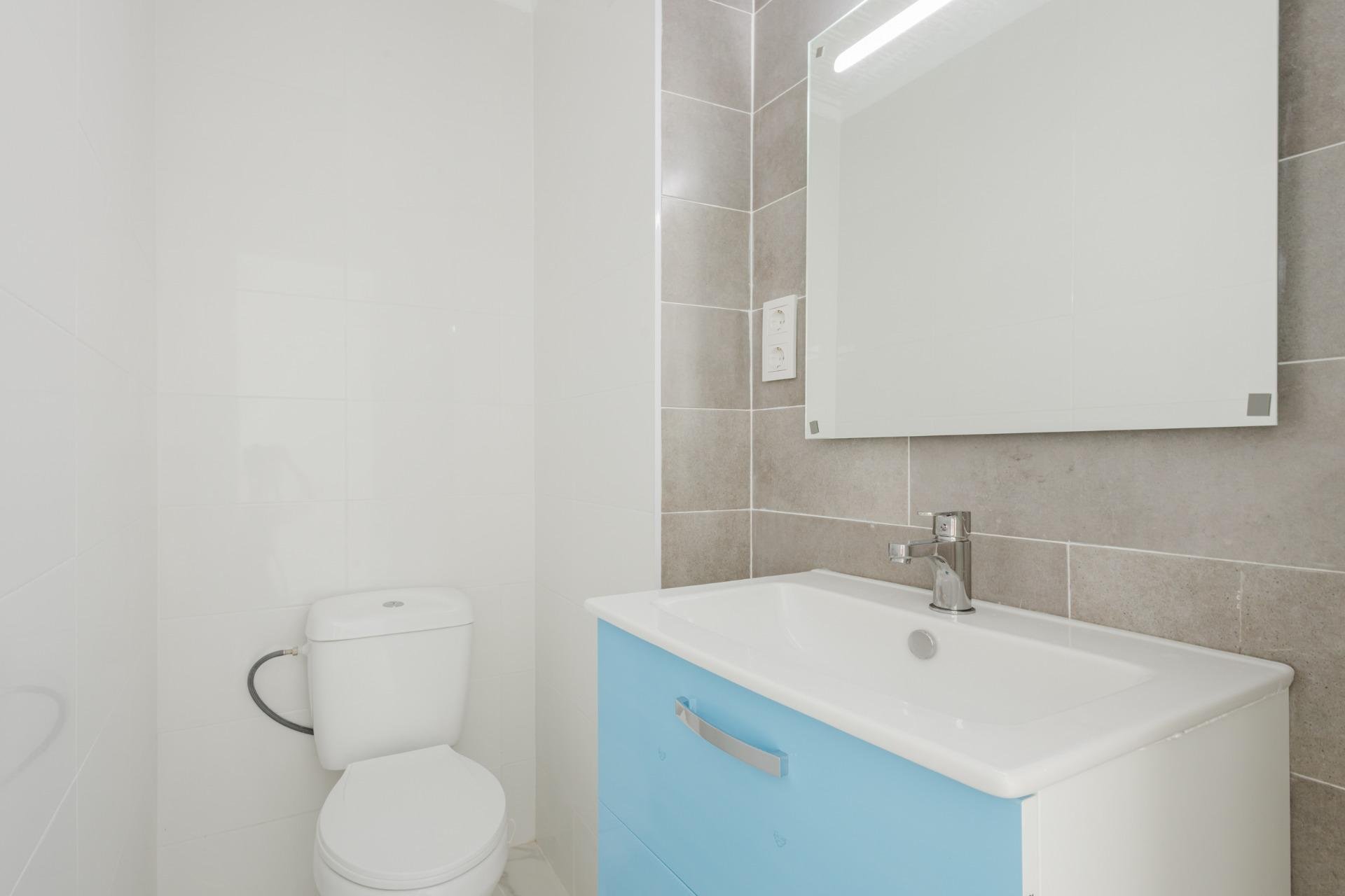 Használt Ingatlanok - Tetőtéri lakás -
Torrevieja - Acequion