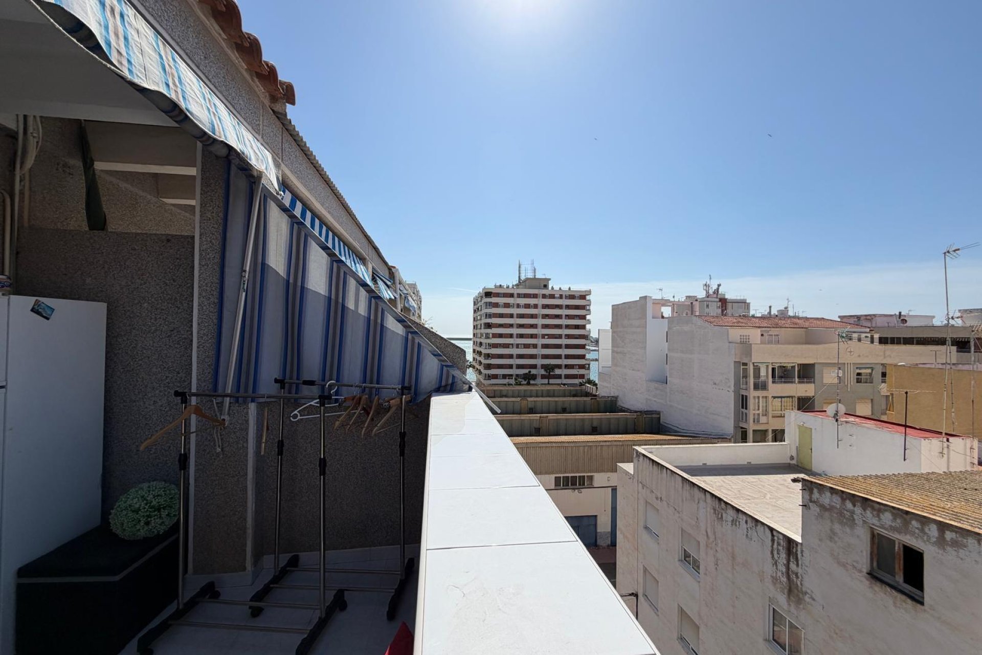 Használt Ingatlanok - Tetőtéri lakás -
Torrevieja - Acequion