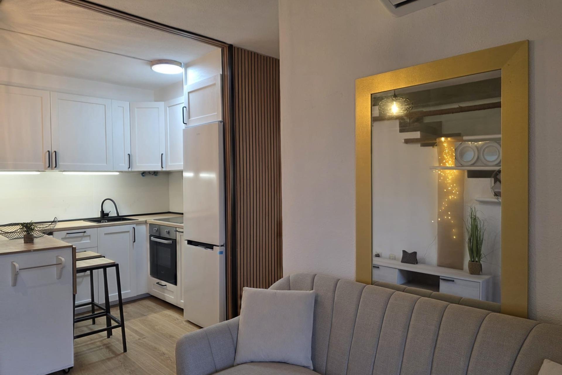 Használt Ingatlanok - Tetőtéri lakás -
Torrevieja - Cala Ferris