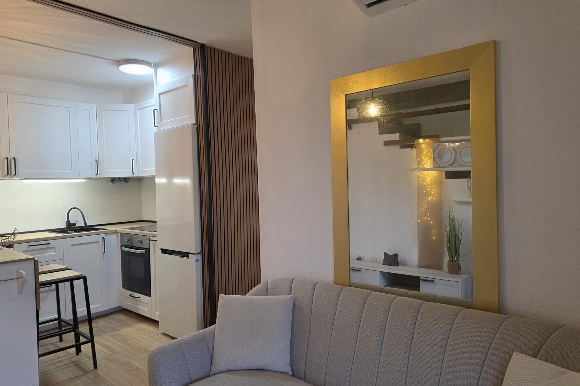 Használt Ingatlanok - Tetőtéri lakás -
Torrevieja - Cala Ferris