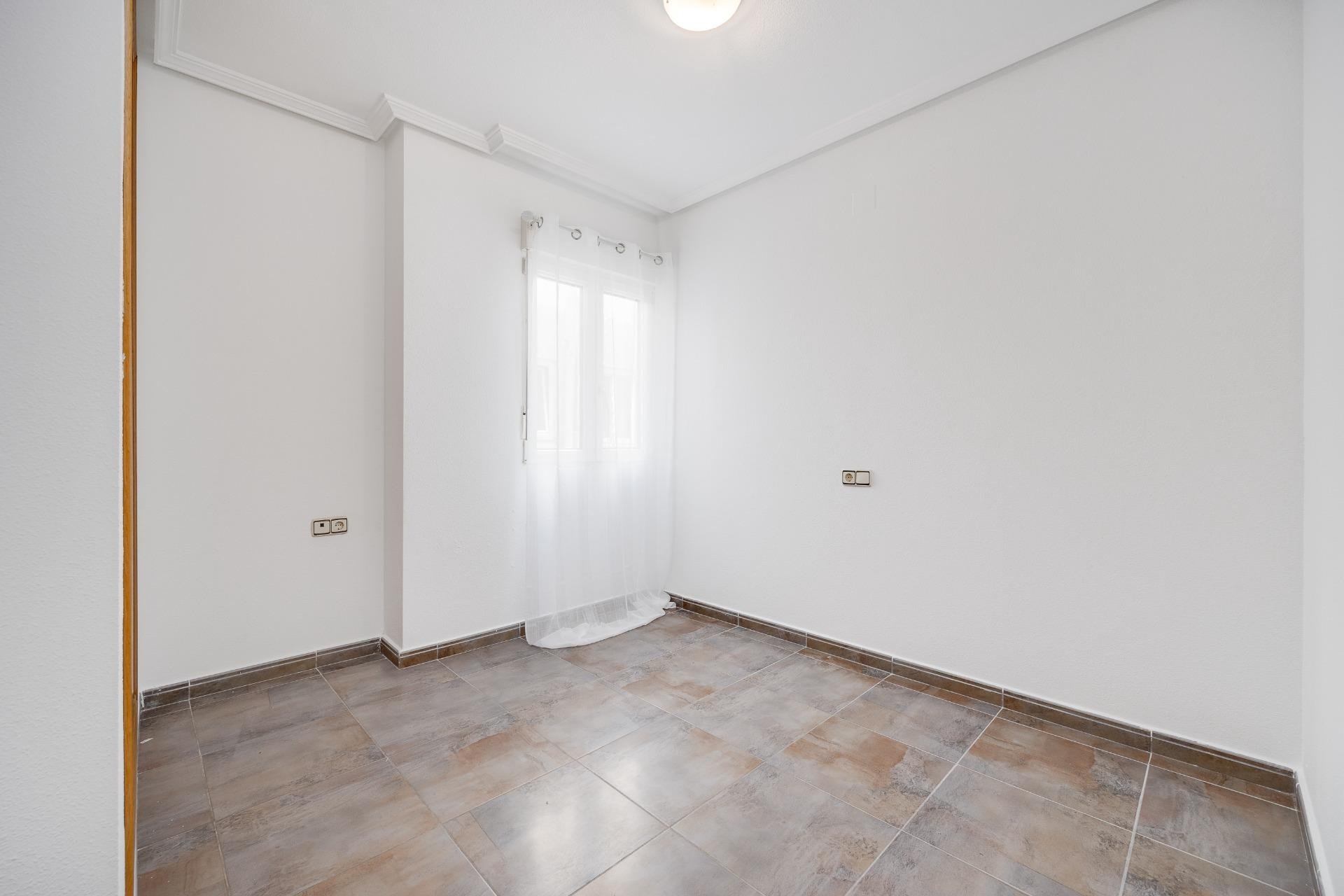 Használt Ingatlanok - Tetőtéri lakás -
Torrevieja - Centro