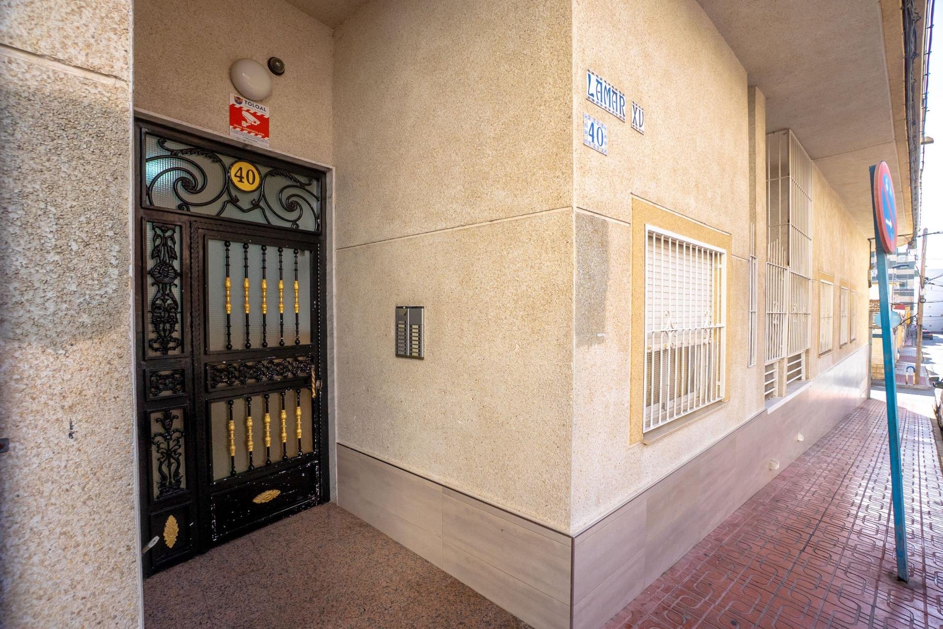 Használt Ingatlanok - Tetőtéri lakás -
Torrevieja - Centrum