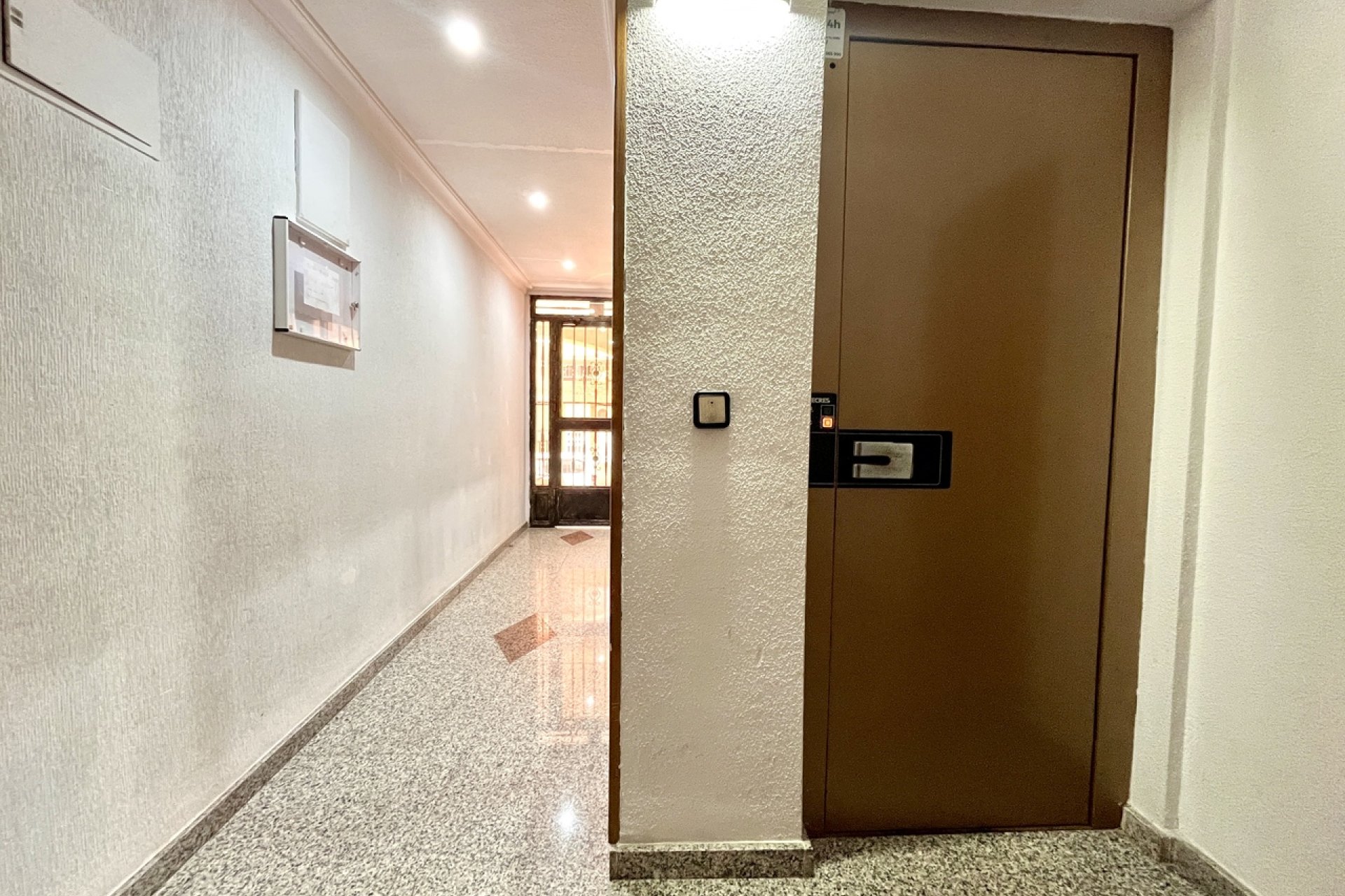 Használt Ingatlanok - Tetőtéri lakás -
Torrevieja - Costa Blanca