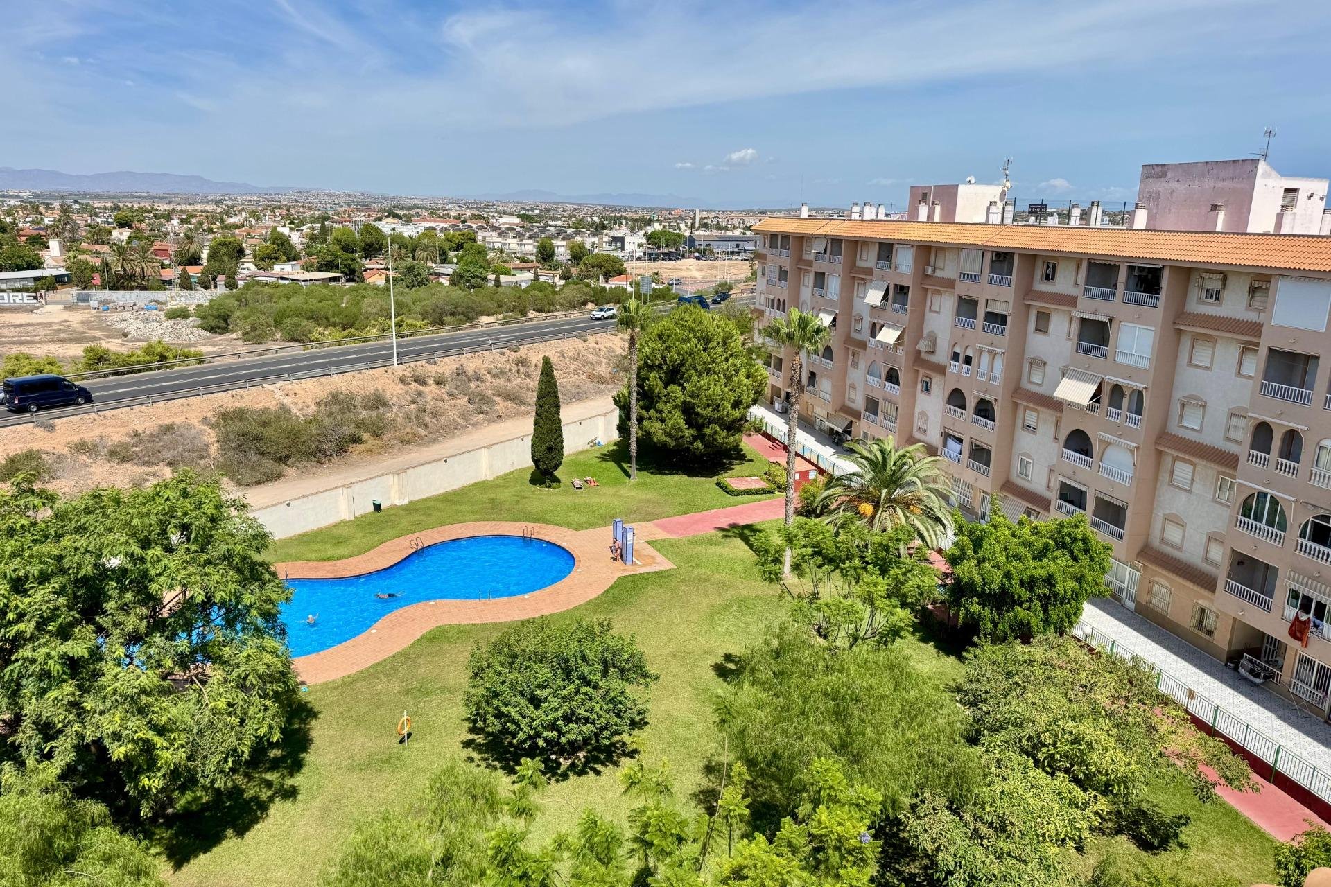 Használt Ingatlanok - Tetőtéri lakás -
Torrevieja - Costa Blanca