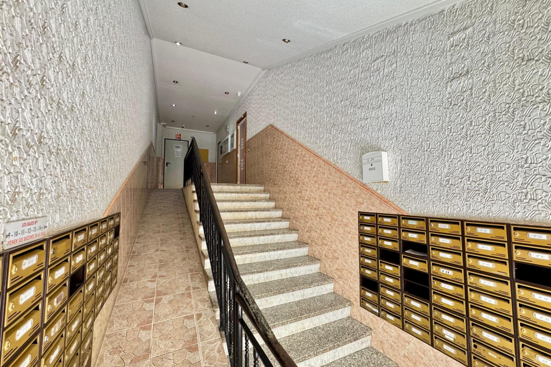 Használt Ingatlanok - Tetőtéri lakás -
Torrevieja - Costa Blanca