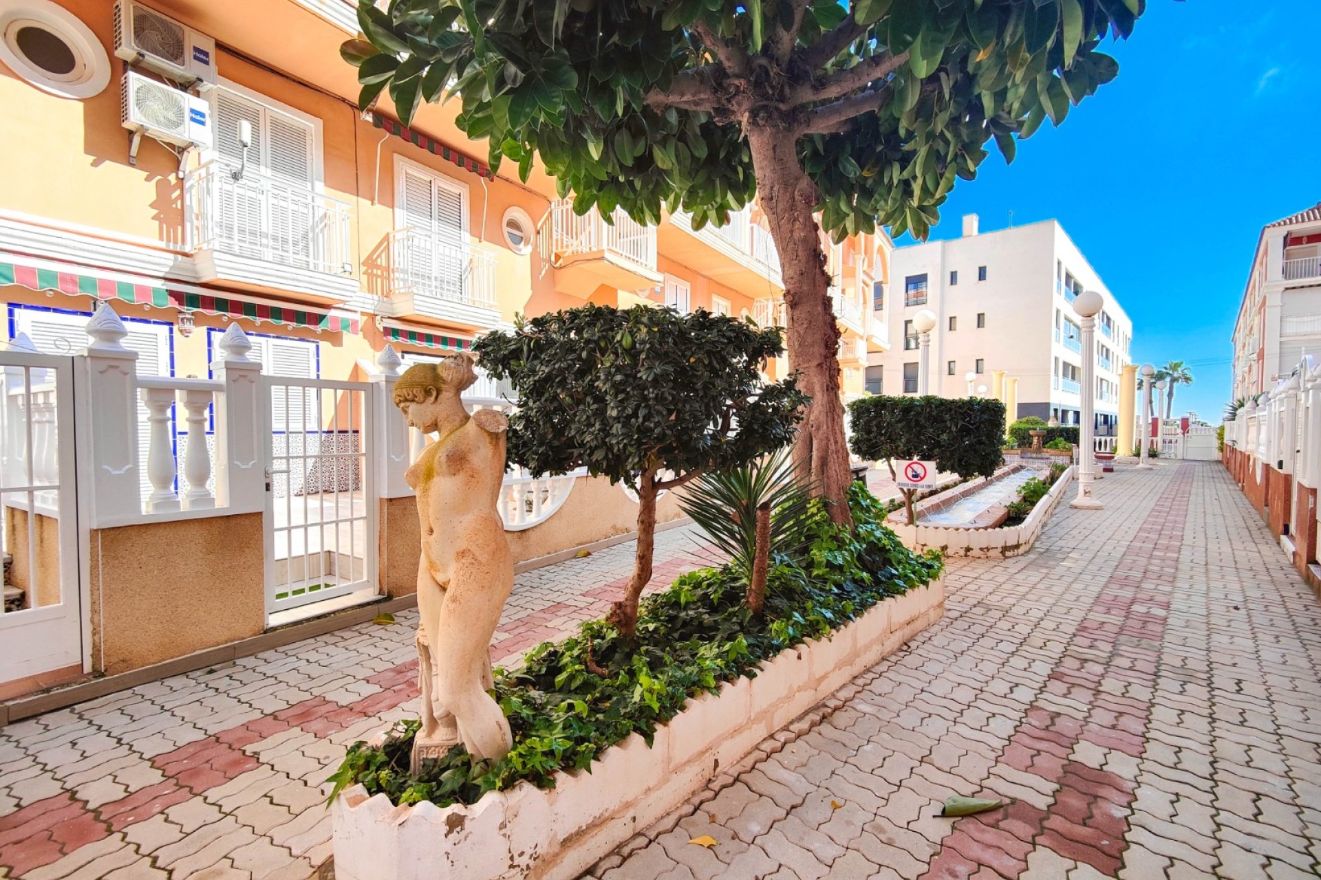 Használt Ingatlanok - Tetőtéri lakás -
Torrevieja - Costa Blanca