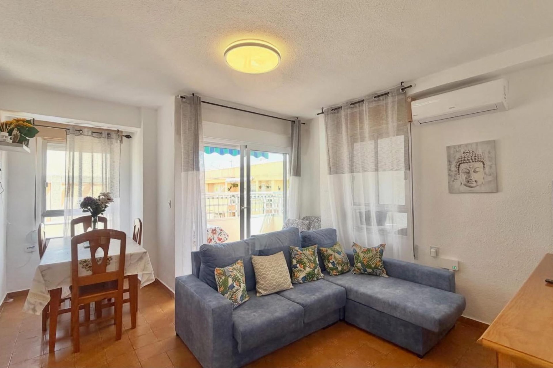 Használt Ingatlanok - Tetőtéri lakás -
Torrevieja - Habaneras