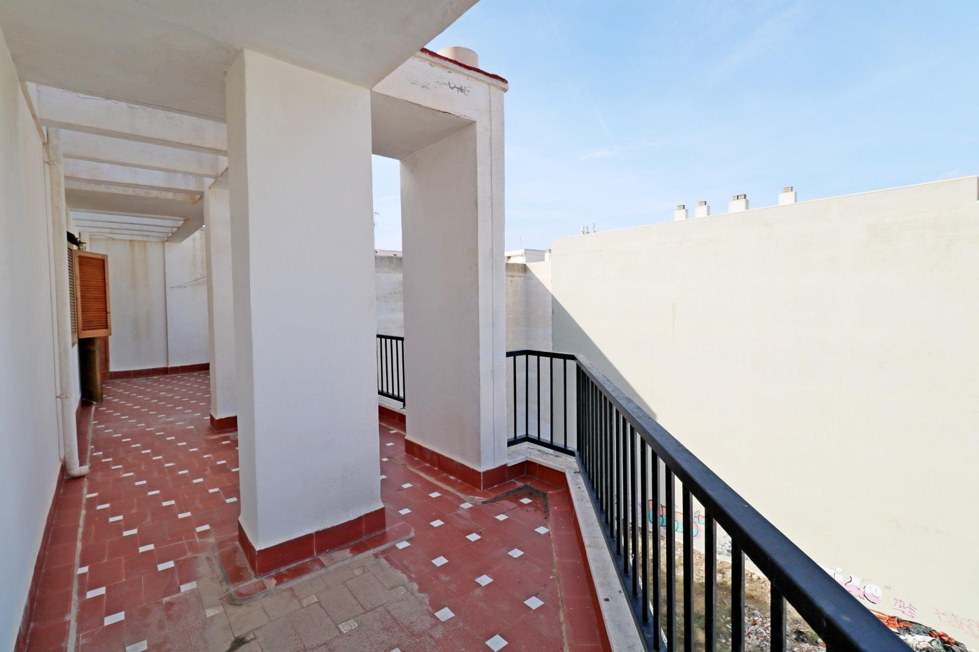 Használt Ingatlanok - Tetőtéri lakás -
Torrevieja - Habaneras
