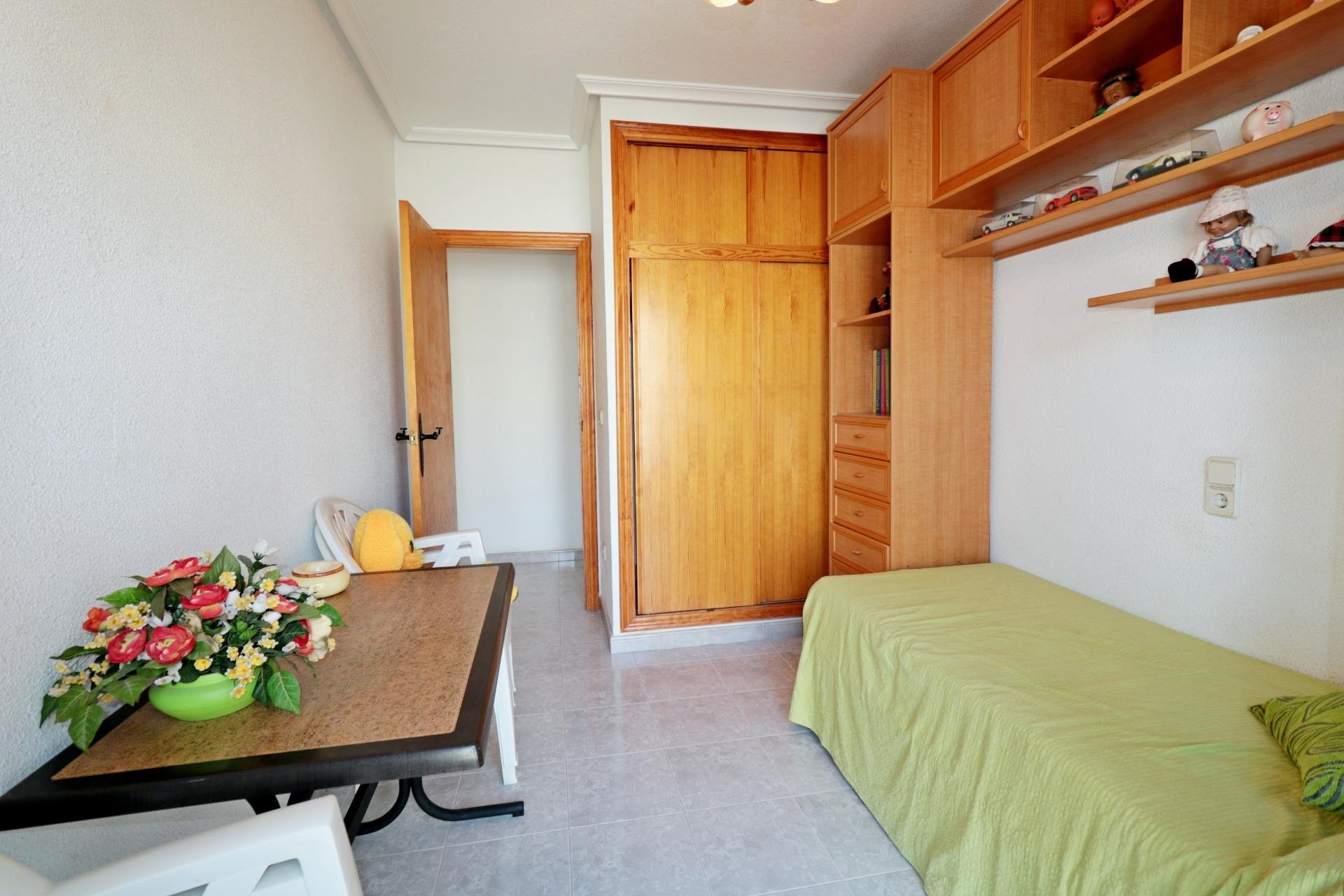 Használt Ingatlanok - Tetőtéri lakás -
Torrevieja - Habaneras