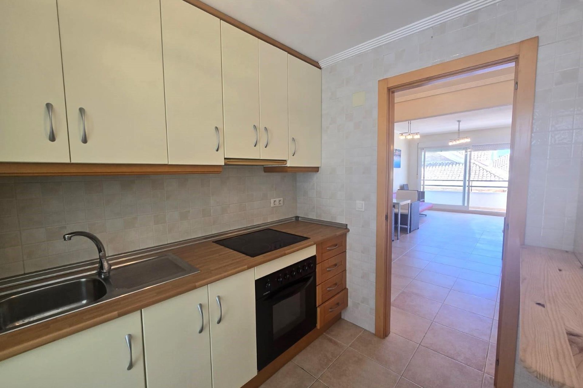 Használt Ingatlanok - Tetőtéri lakás -
Torrevieja - La Veleta