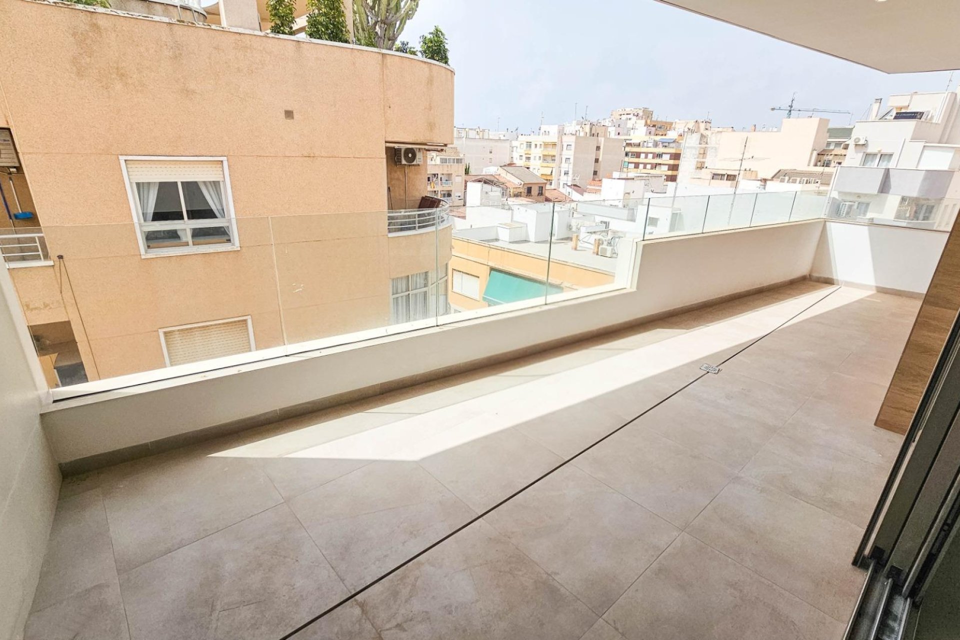 Használt Ingatlanok - Tetőtéri lakás -
Torrevieja - Paseo Maritimo