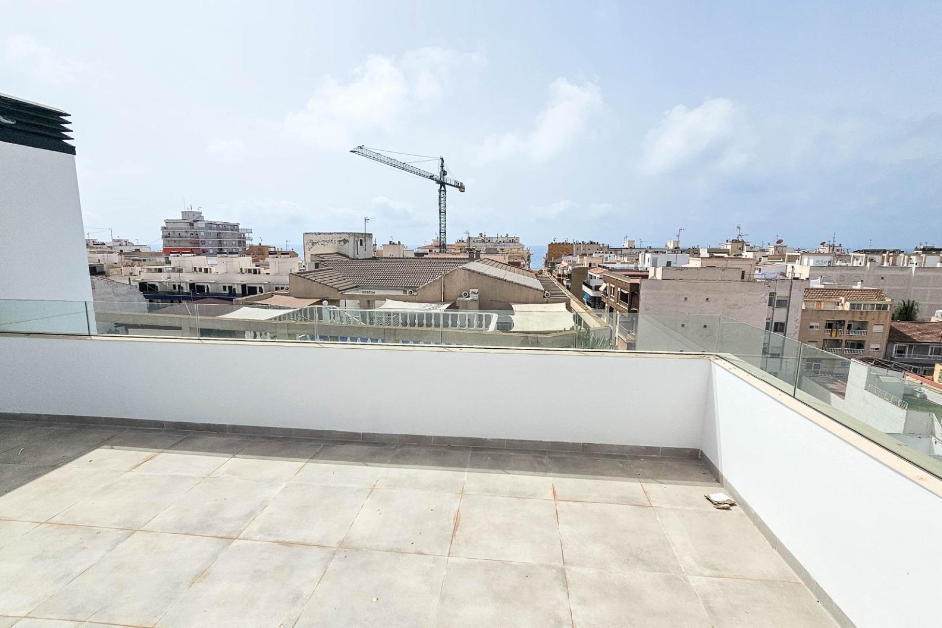 Használt Ingatlanok - Tetőtéri lakás -
Torrevieja - Paseo Maritimo