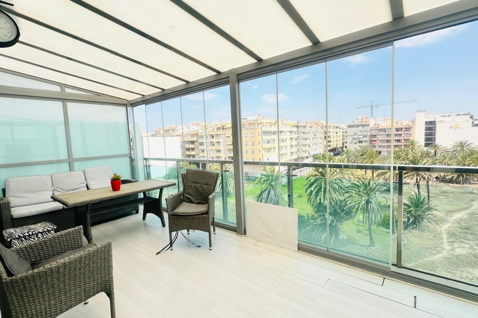 Használt Ingatlanok - Tetőtéri lakás -
Torrevieja - Playa del Cura