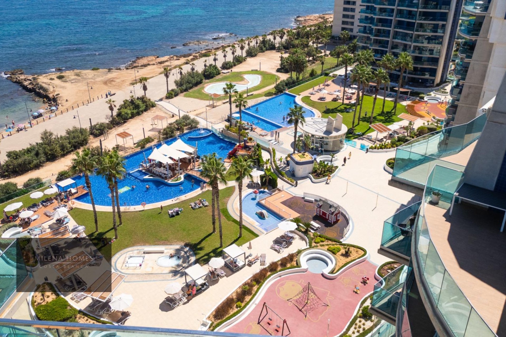 Használt Ingatlanok - Tetőtéri lakás -
Torrevieja - Punta Prima